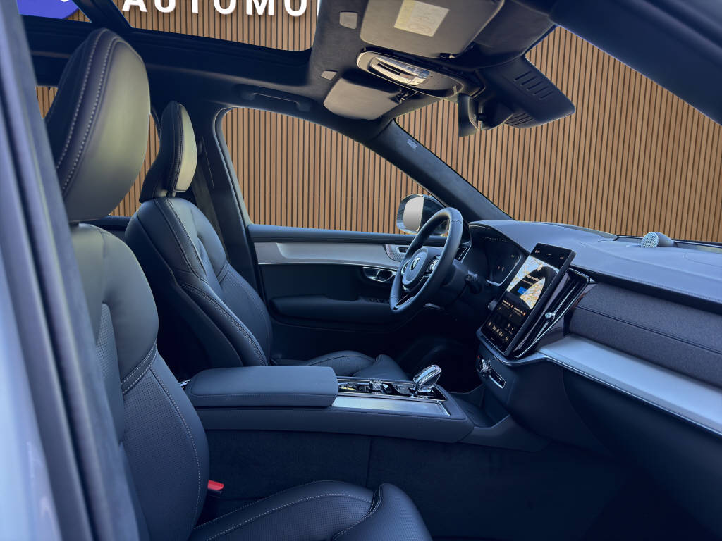 VOLVO XC90 2.0 T8 TE Black Edition eAWD-image-13