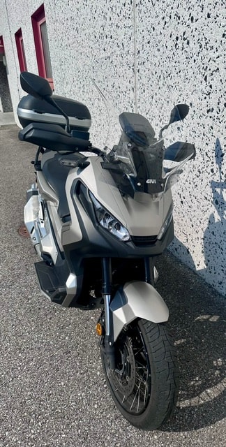 HONDA X-ADV 750 ABS-image-3