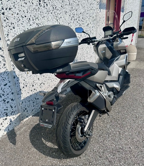 HONDA X-ADV 750 ABS-image-4