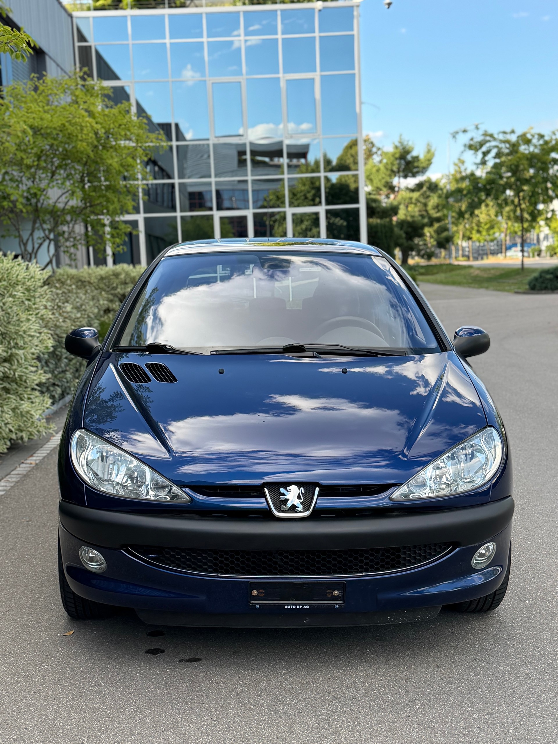 PEUGEOT 206 1.6 16V (XT) Premium-image-1