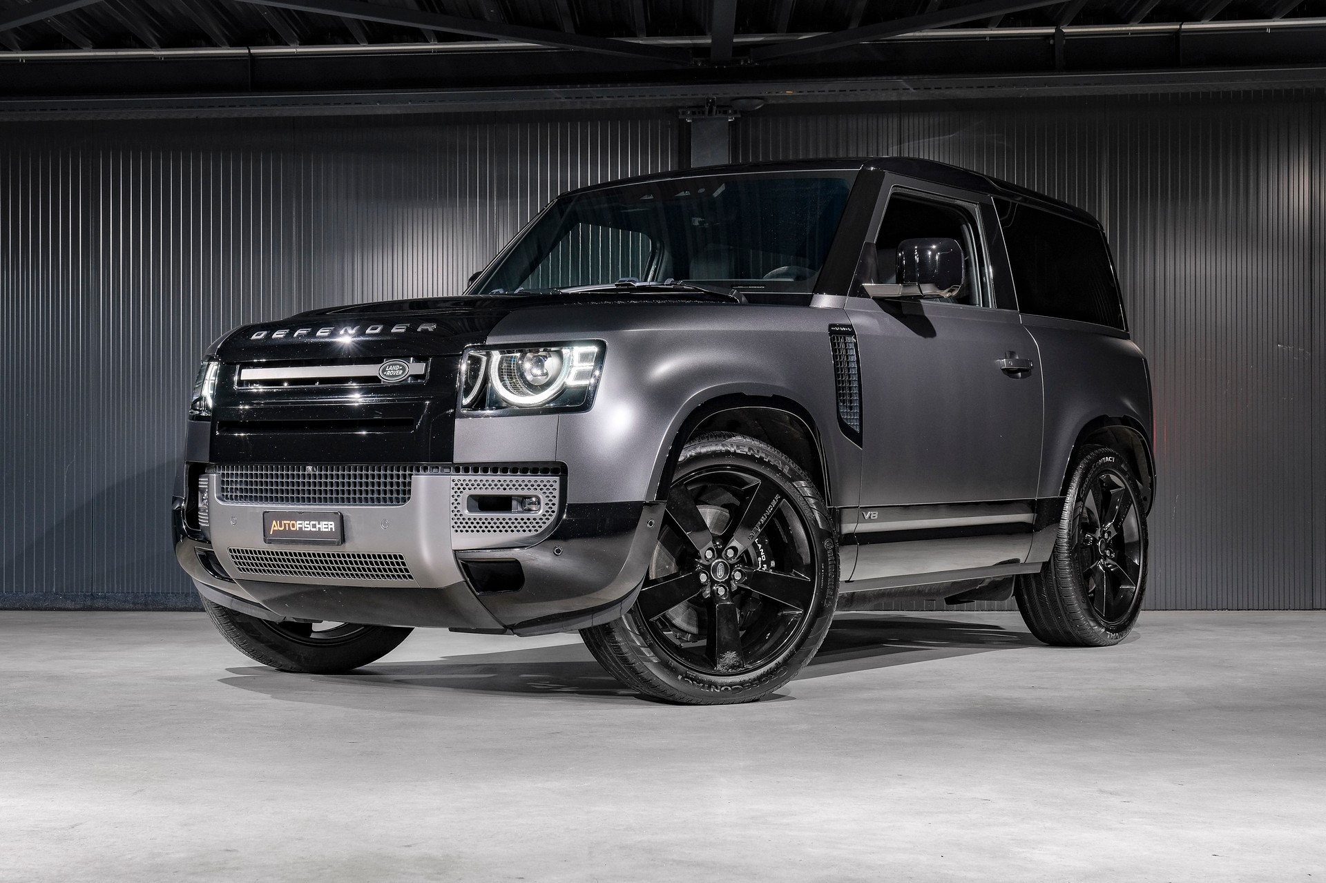 LAND ROVER Defender 90 V8 5.0 Carpathian Edition AT8
