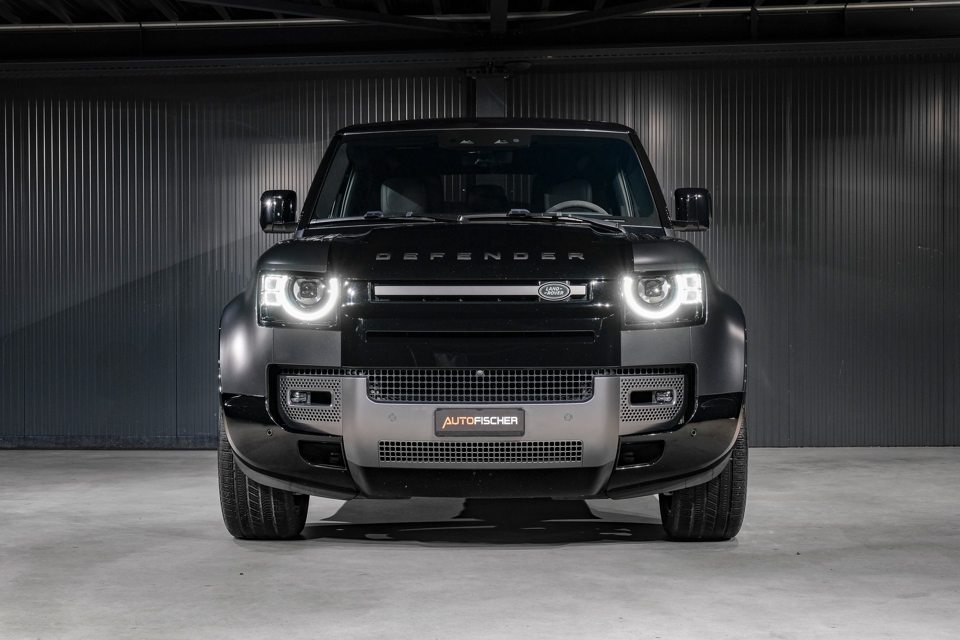 LAND ROVER Defender 90 V8 5.0 Carpathian Edition AT8-showroom-element-2