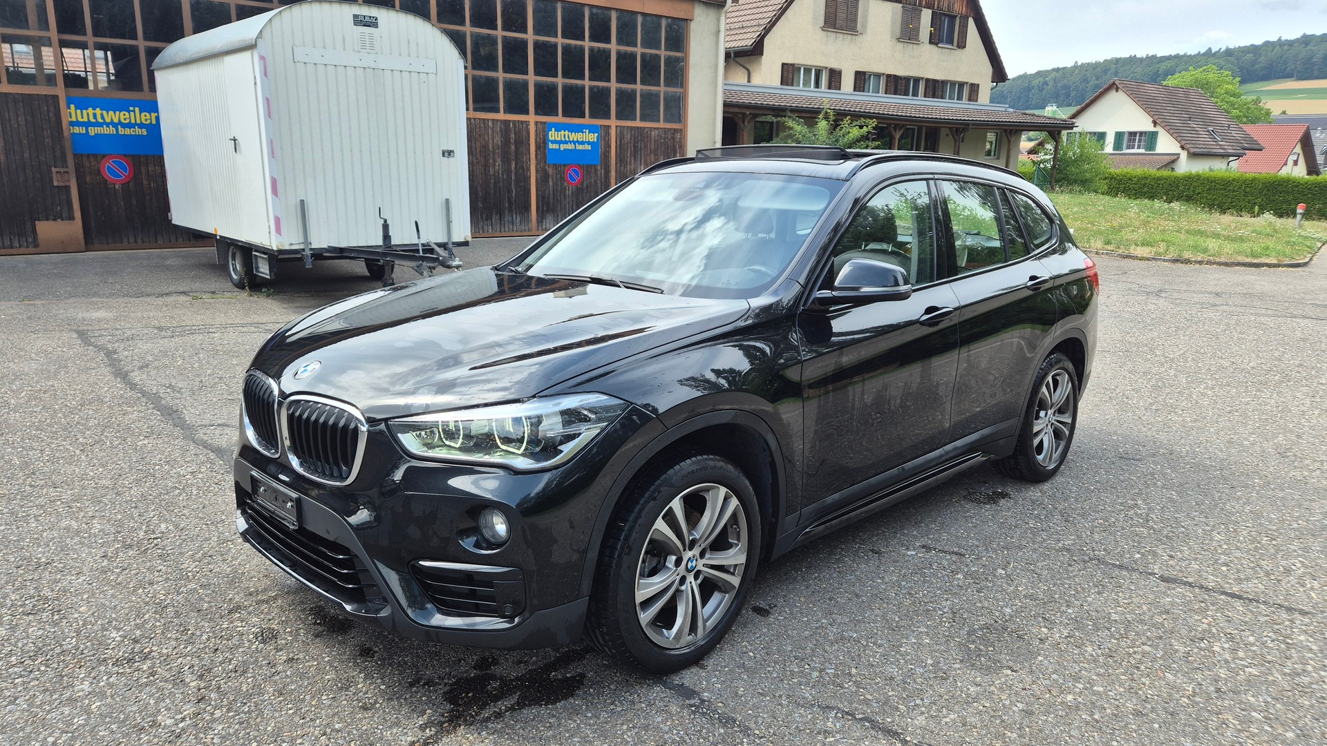 BMW X1 xDrive 18d Swiss Advantage Sport*Head up Display*Panoramadach*