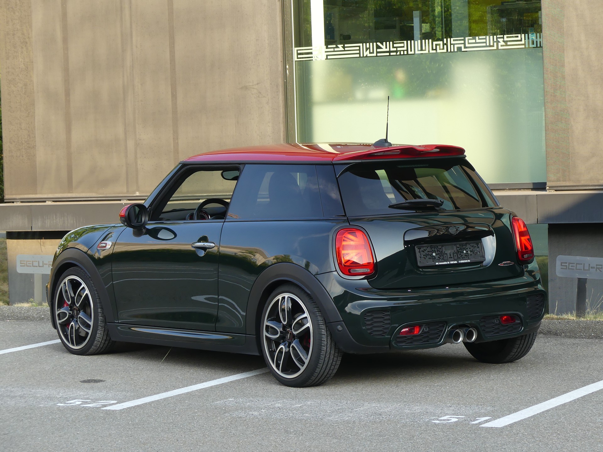 MINI Cooper JCW-image-2