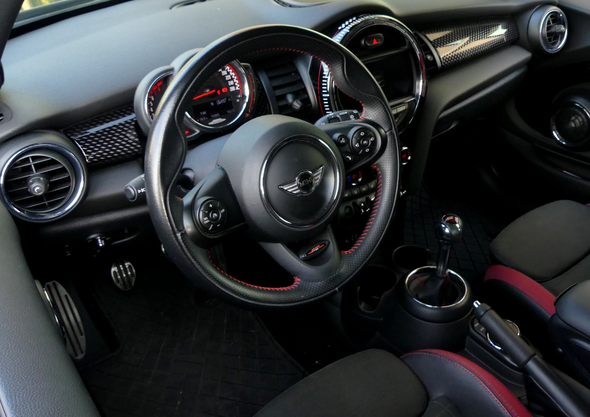 MINI Cooper JCW-image-6