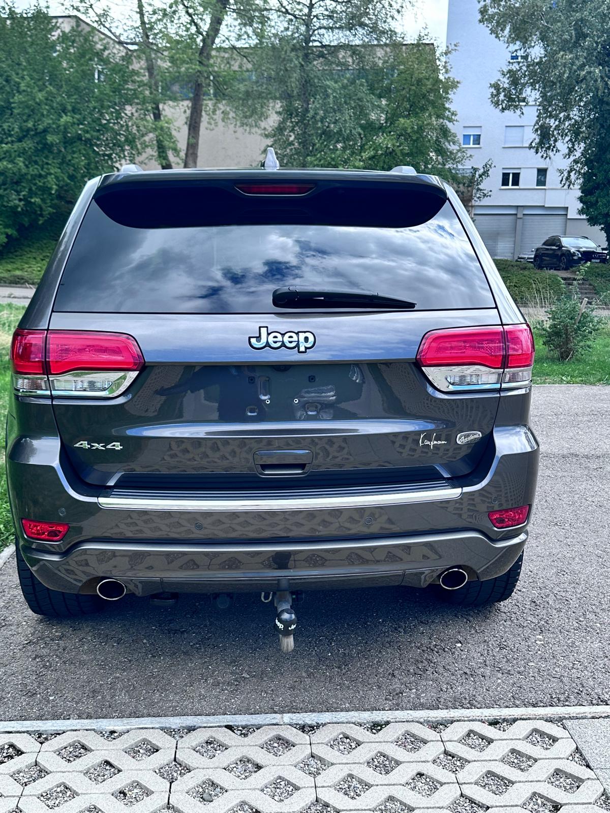 JEEP 3.0 CRD 250 Overland-image-3