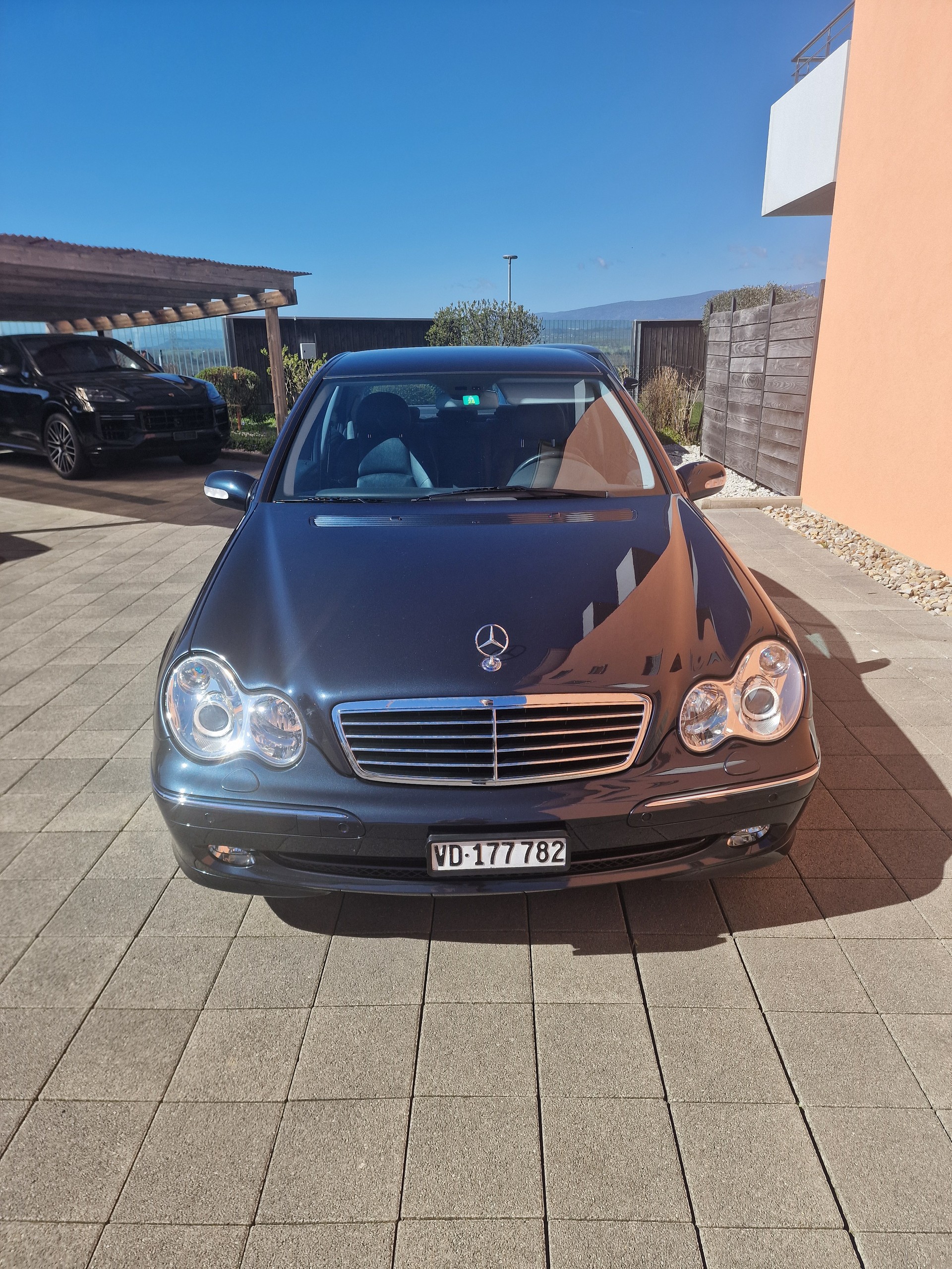 MERCEDES-BENZ C 200 Kompressor-image-1