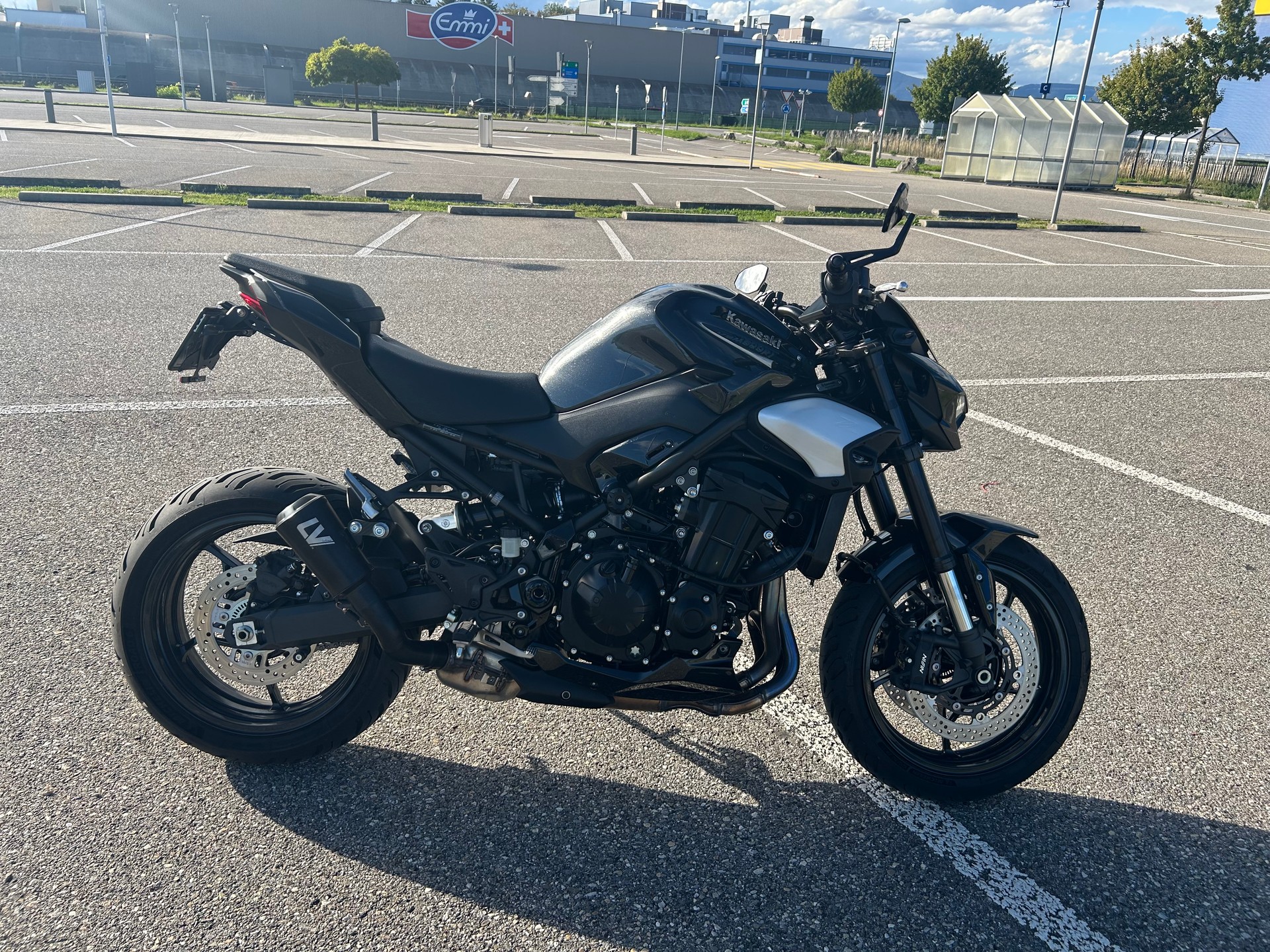 KAWASAKI Z 900-image-2