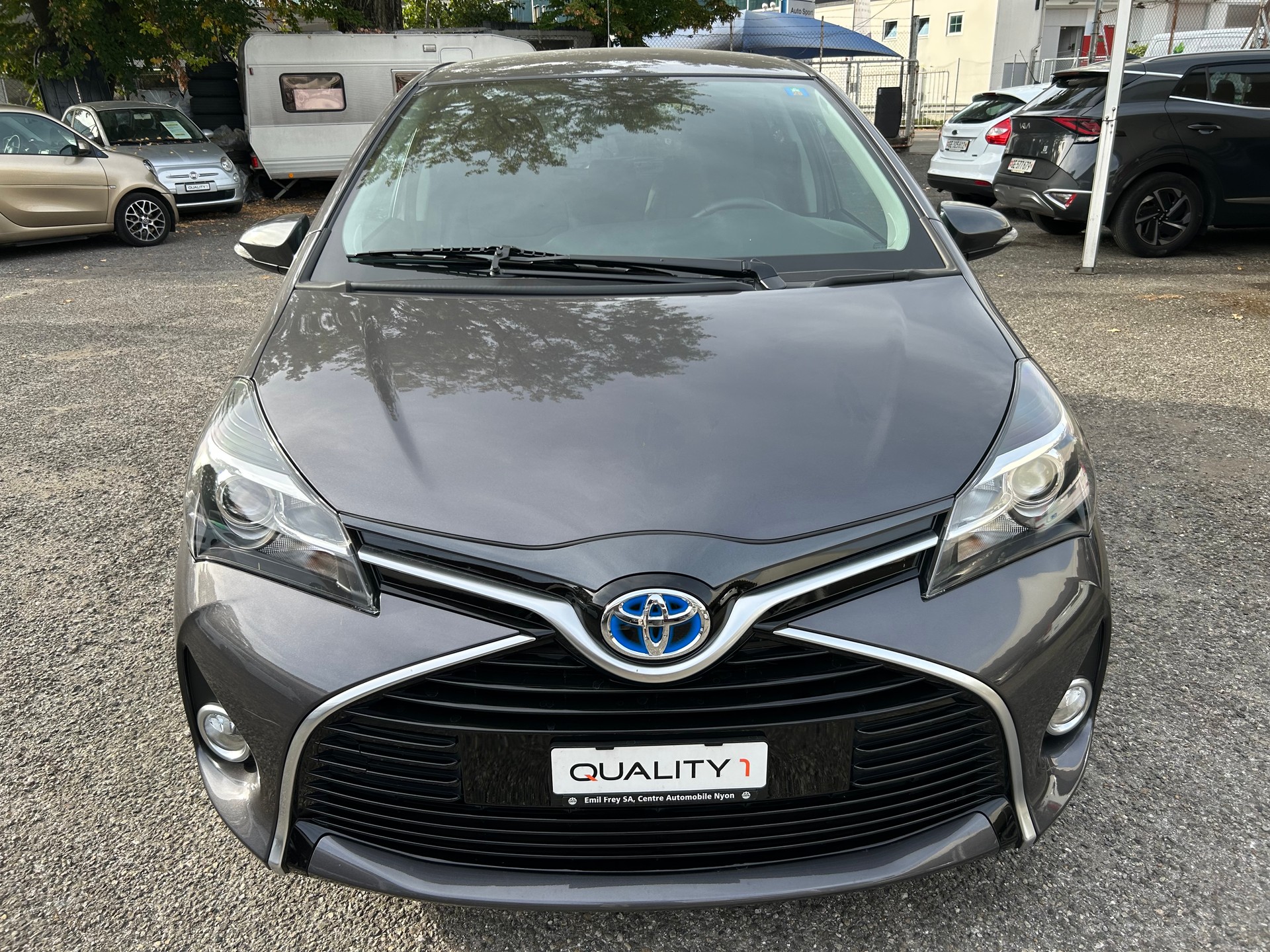 TOYOTA Yaris 1.5 VVT-i Hybrid Swiss Trend e-CVT-image-1