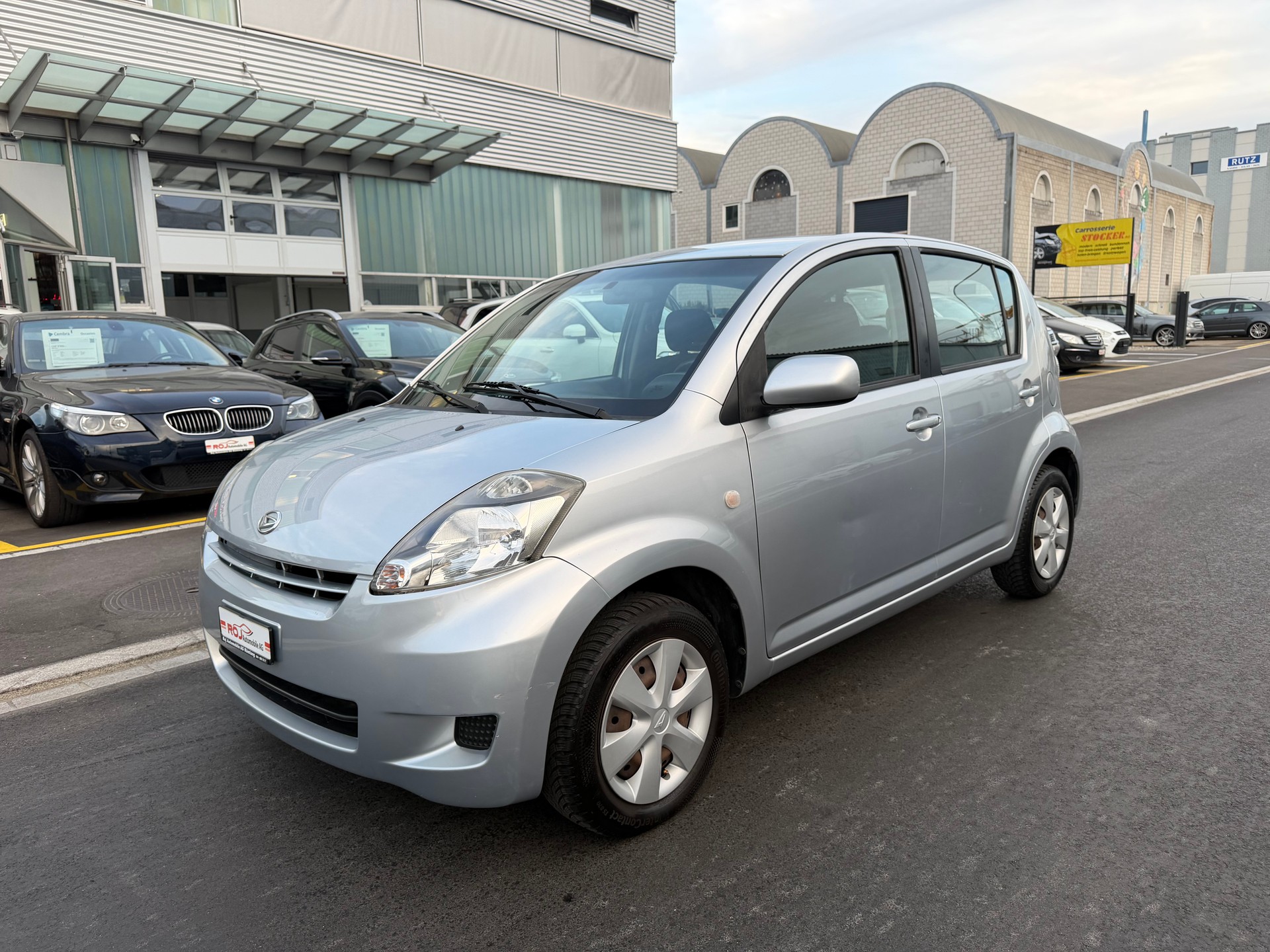 DAIHATSU Sirion 1.3 Automatic-showroom-element-1