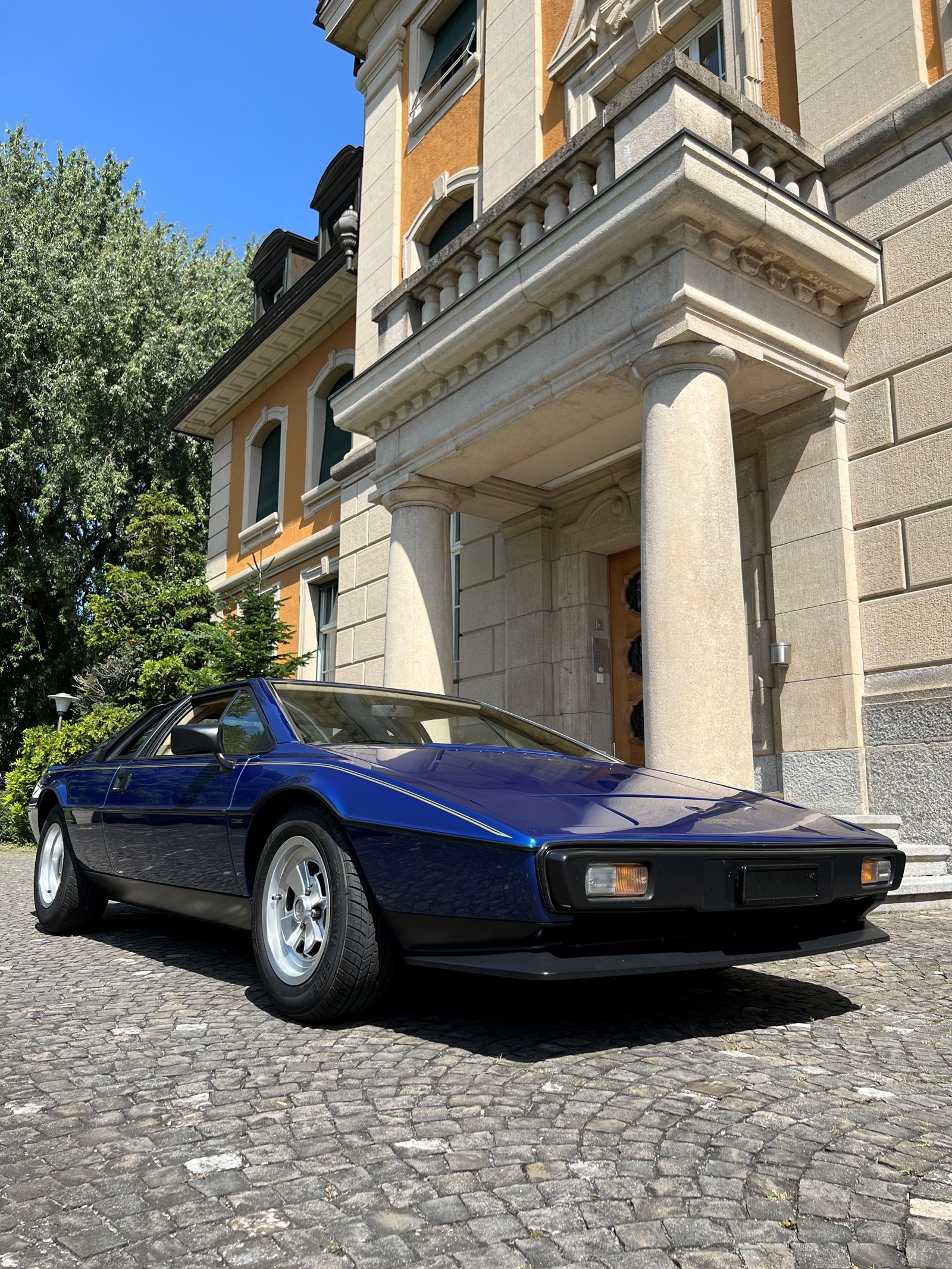 LOTUS ESPRIT S 2-image-4
