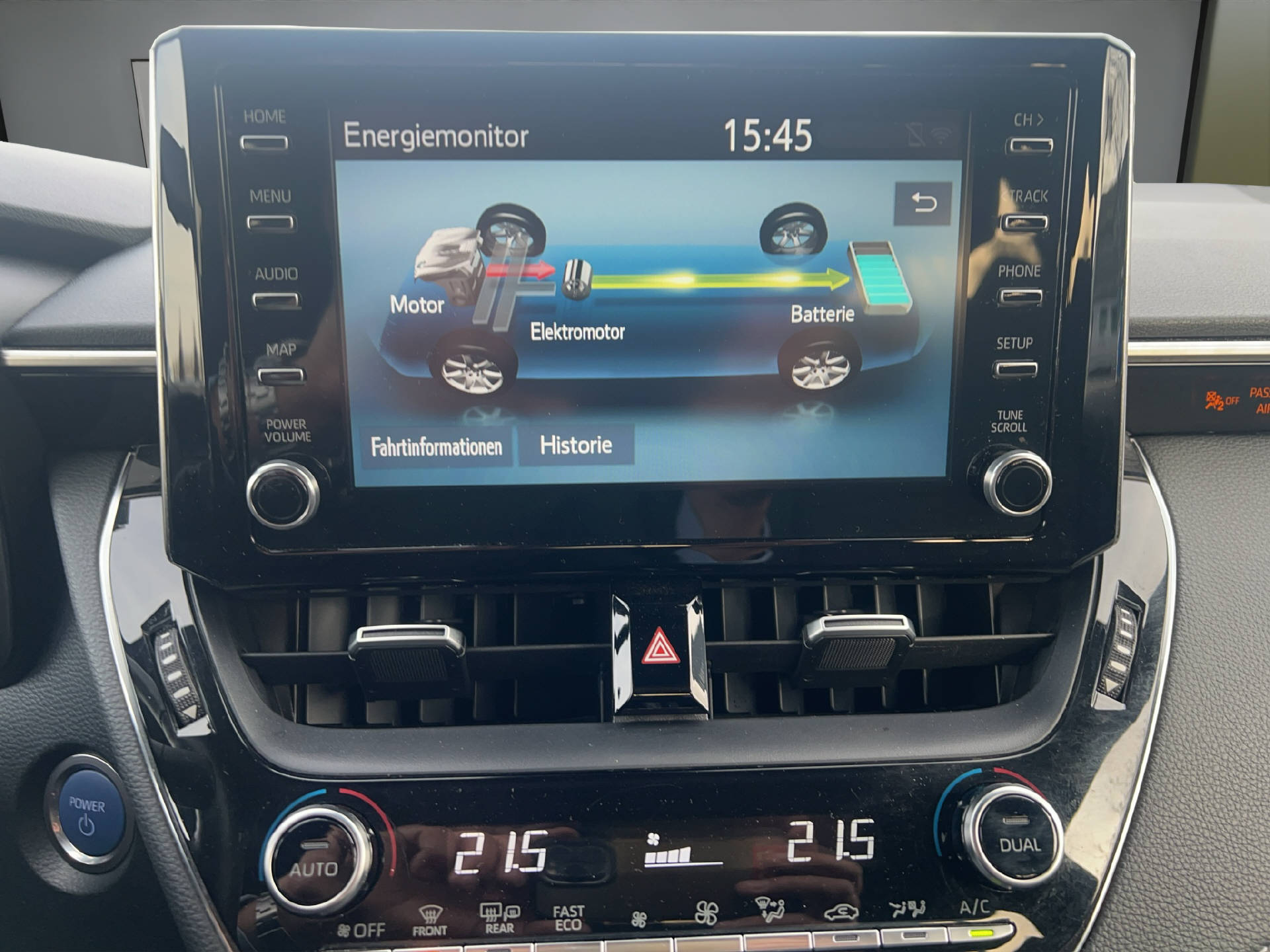 SUZUKI Swace 1.8 Compact Top Hybrid, Baugleich mit Toyota Auris-image-11