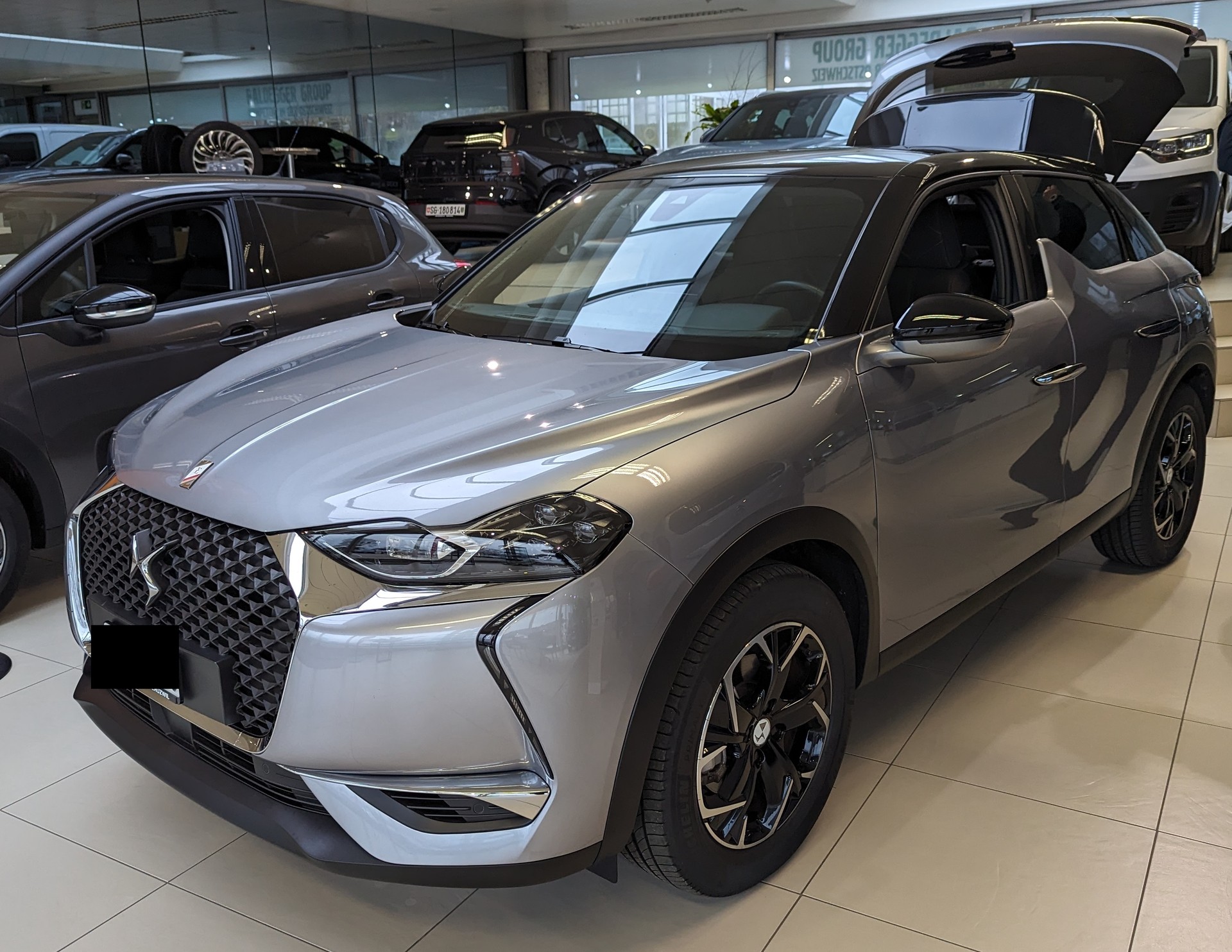 DS AUTOMOBILES DS 3 Crossback E-Tense 136 SO Chic-image-1
