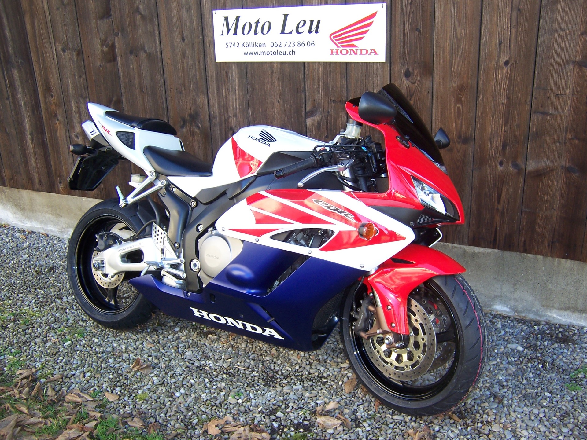 HONDA CBR 1000 RR-image-0