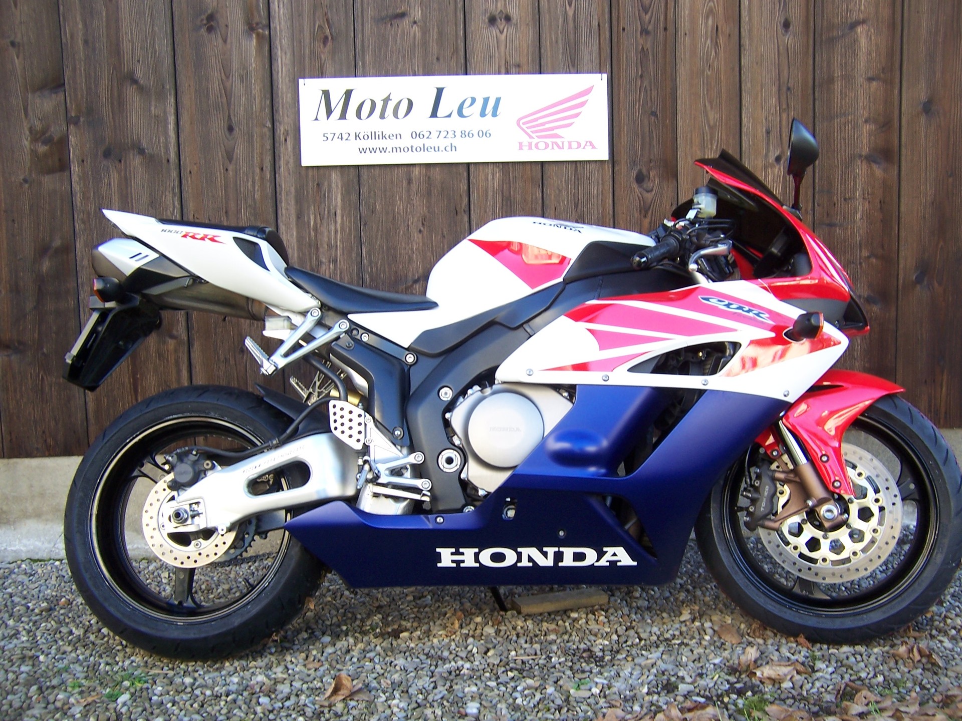 HONDA CBR 1000 RR-image-4