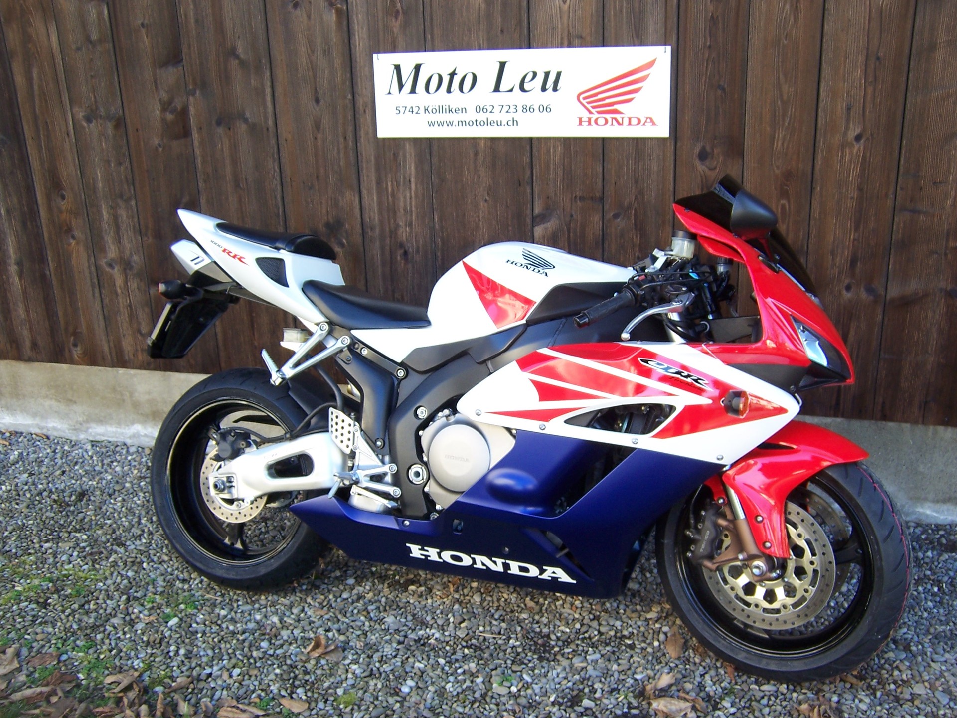 HONDA CBR 1000 RR-image-5
