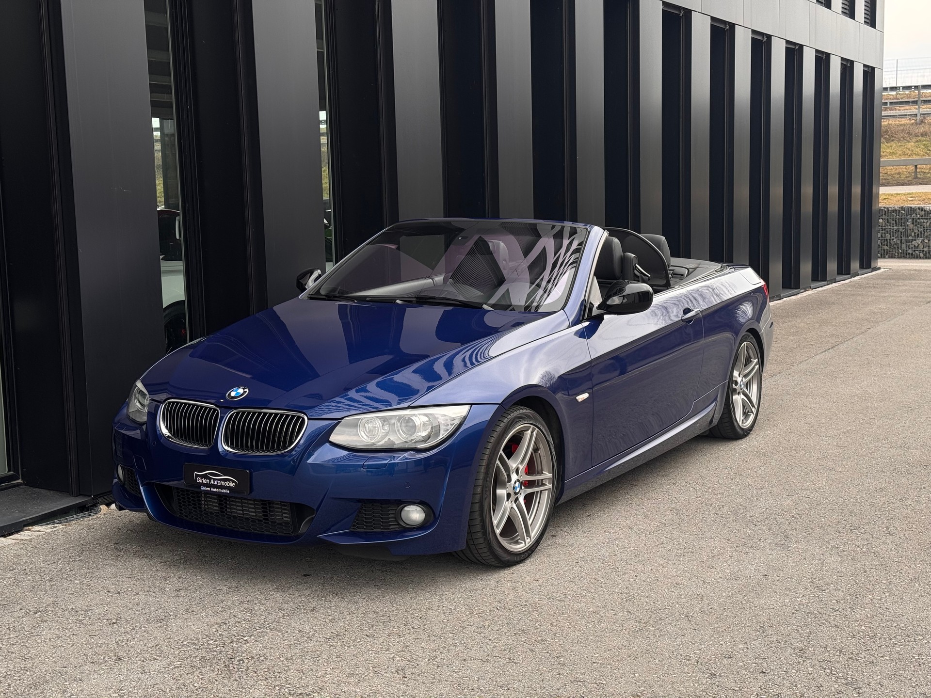 BMW 335i Cabriolet Schalter M Edition-image-2