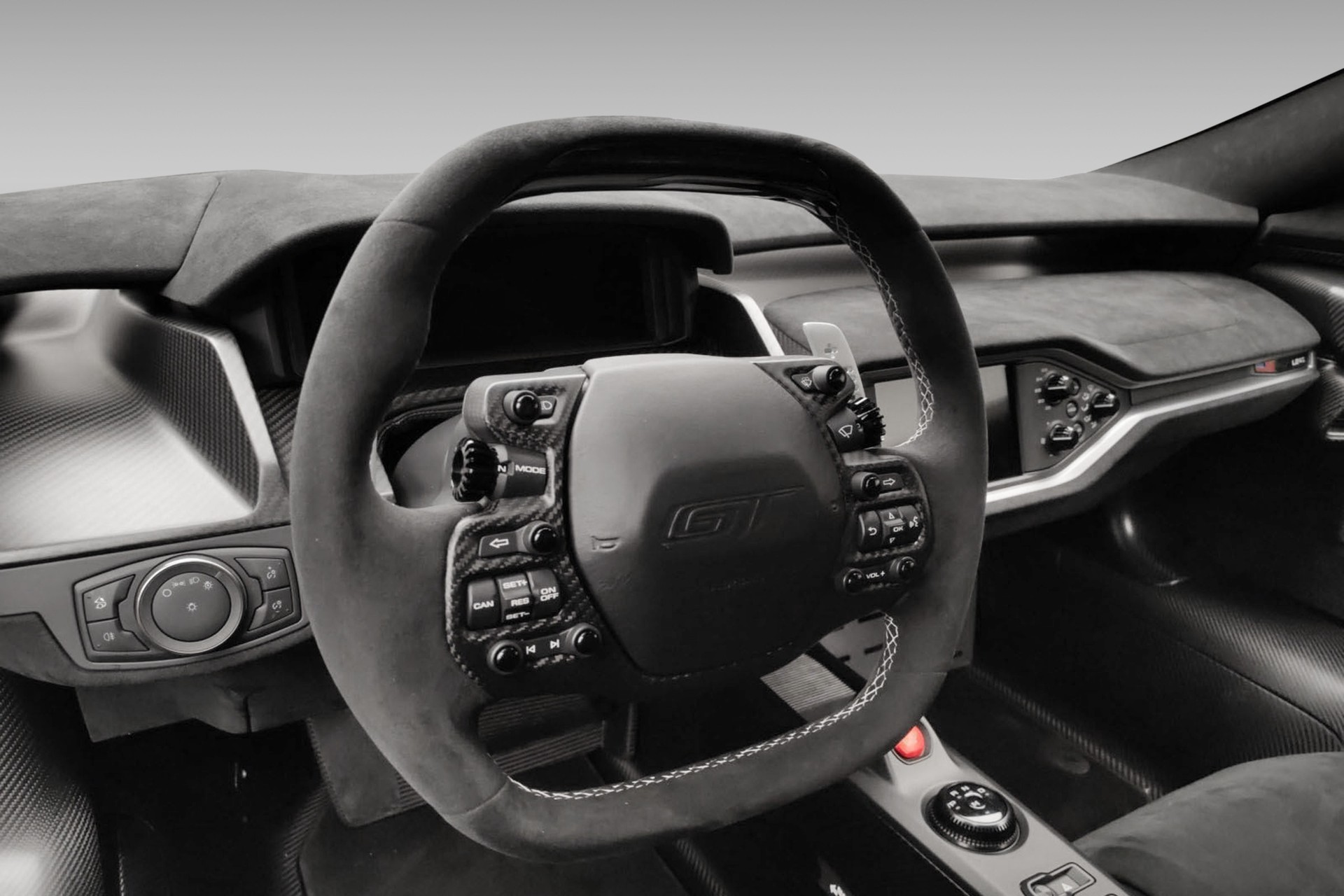 FORD GT-image-13