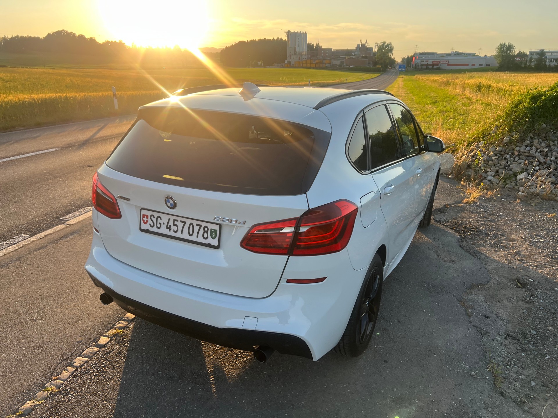 BMW 220d xDrive Active Tourer M Sport Steptronic-image-4