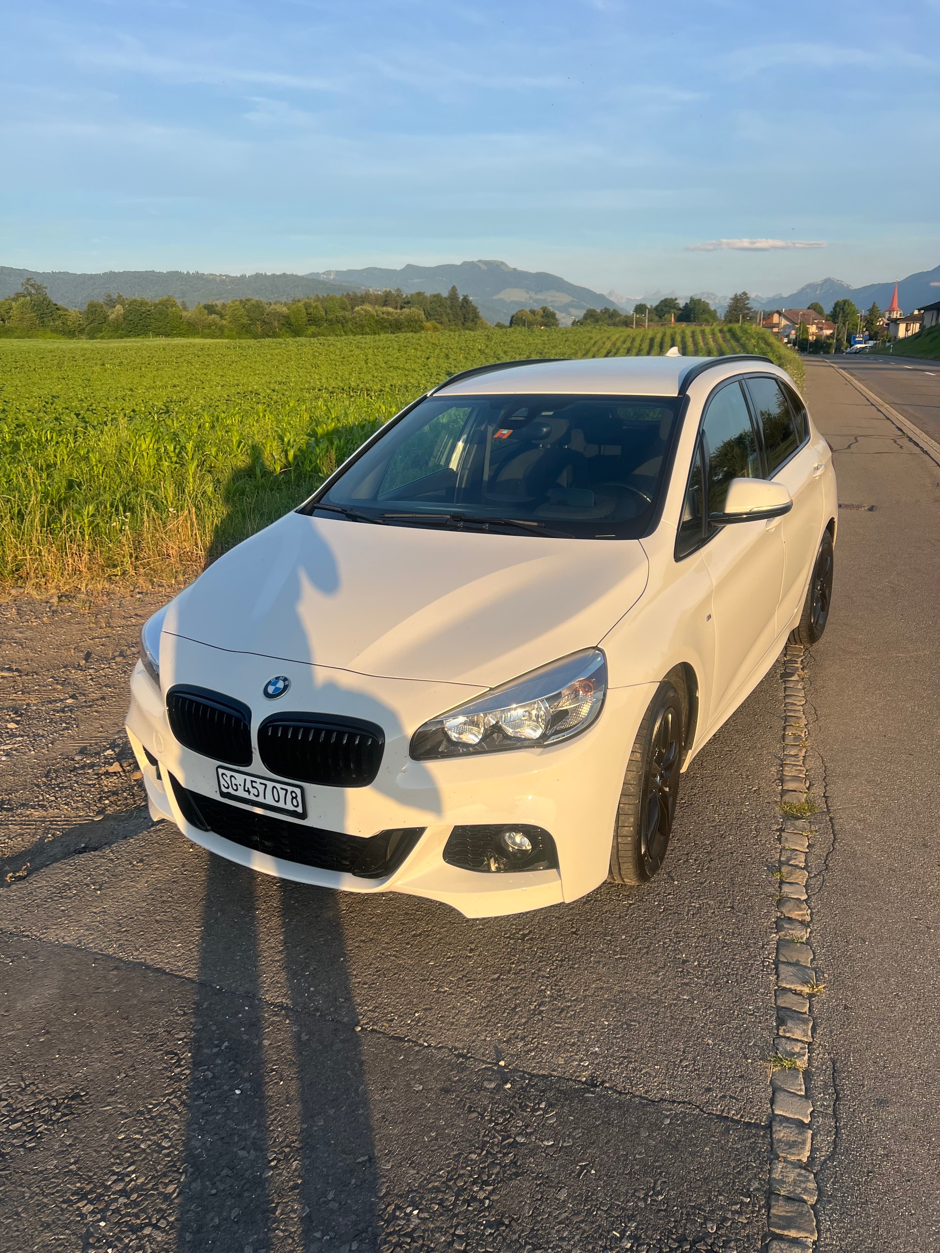 BMW 220d xDrive Active Tourer M Sport Steptronic-image-1
