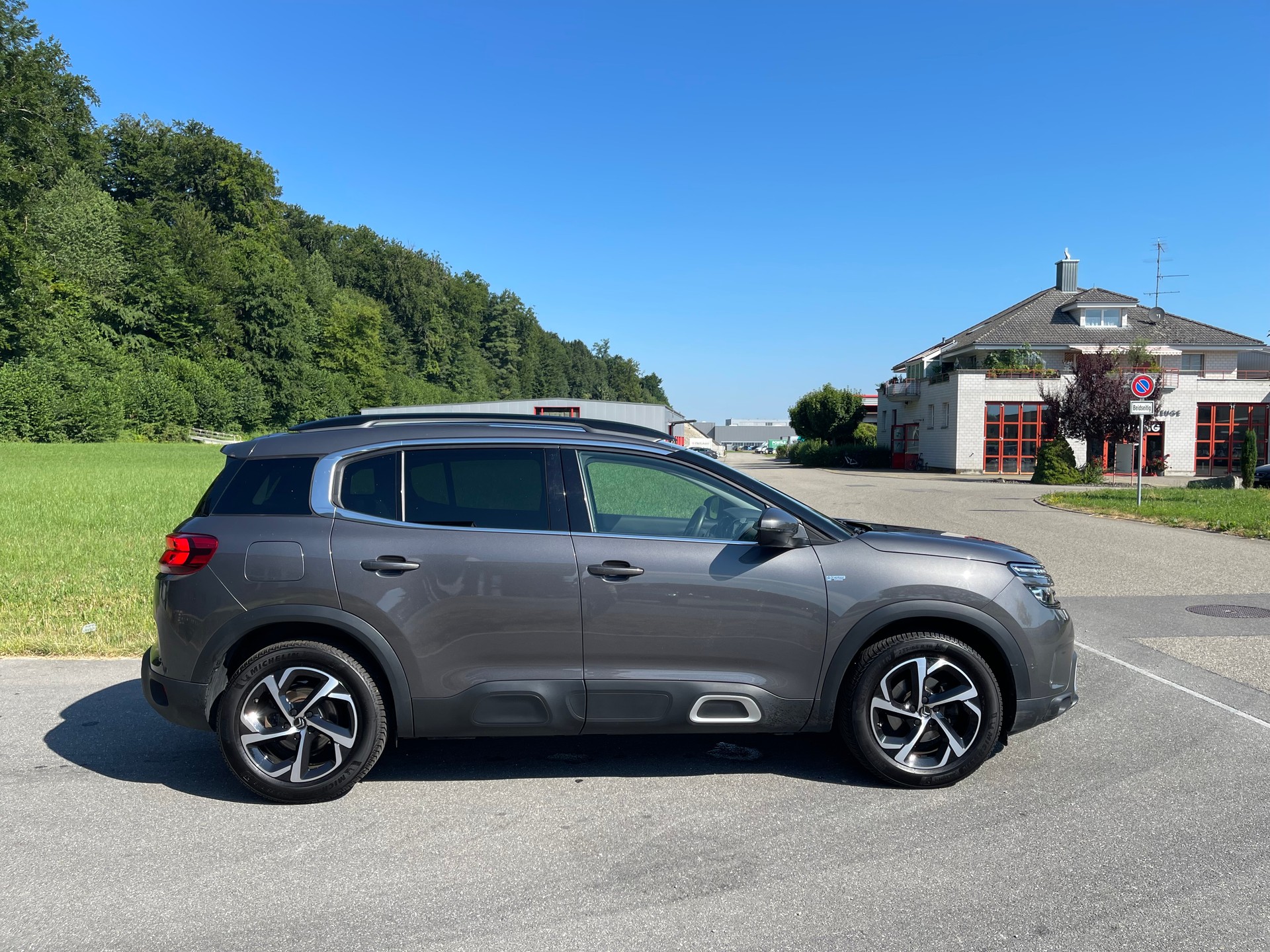 CITROEN C5 Aircross 1.6i PureTech Shine EAT8-image-5
