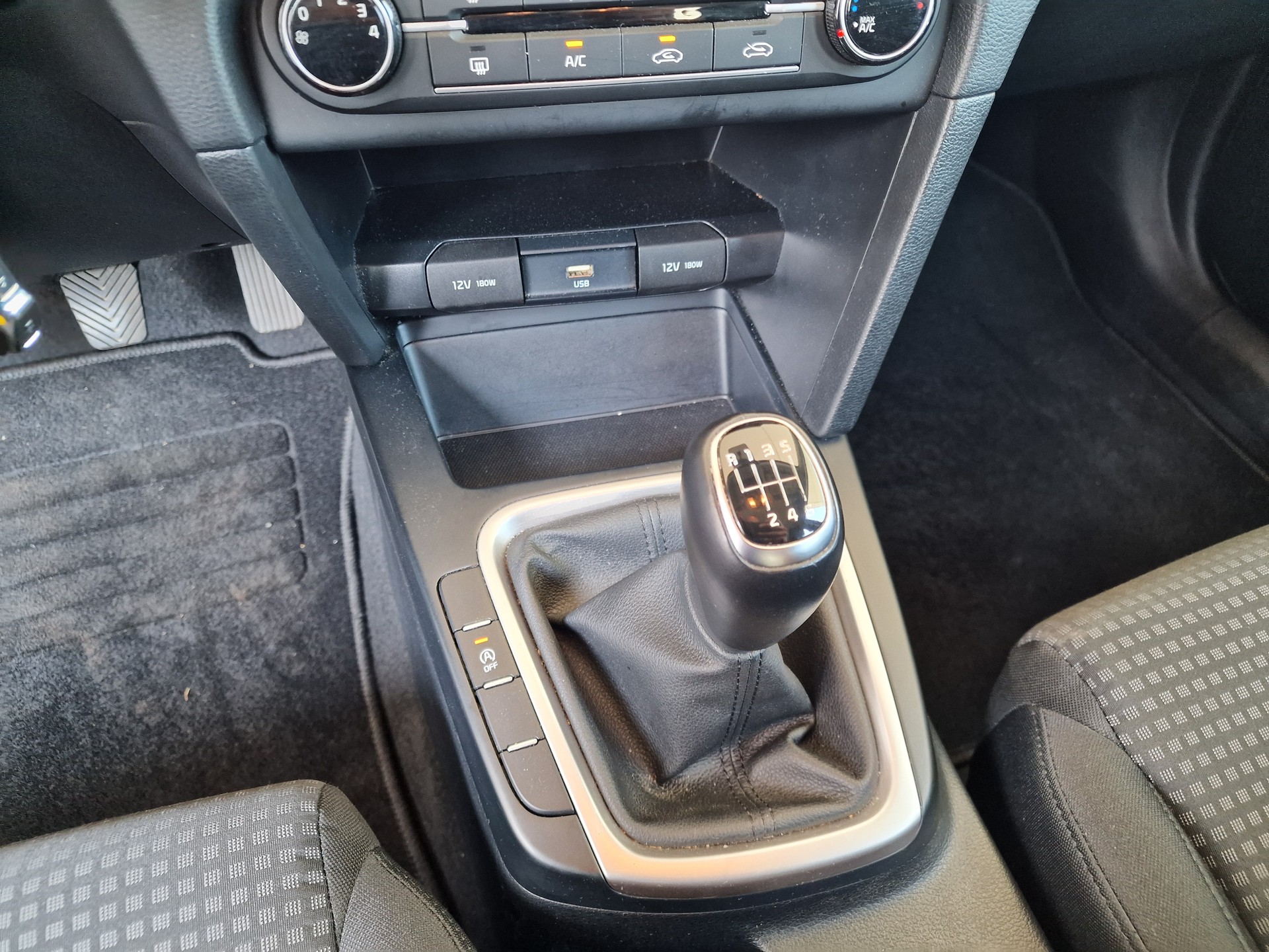 KIA CEED 1.0 T-GDI-image-18