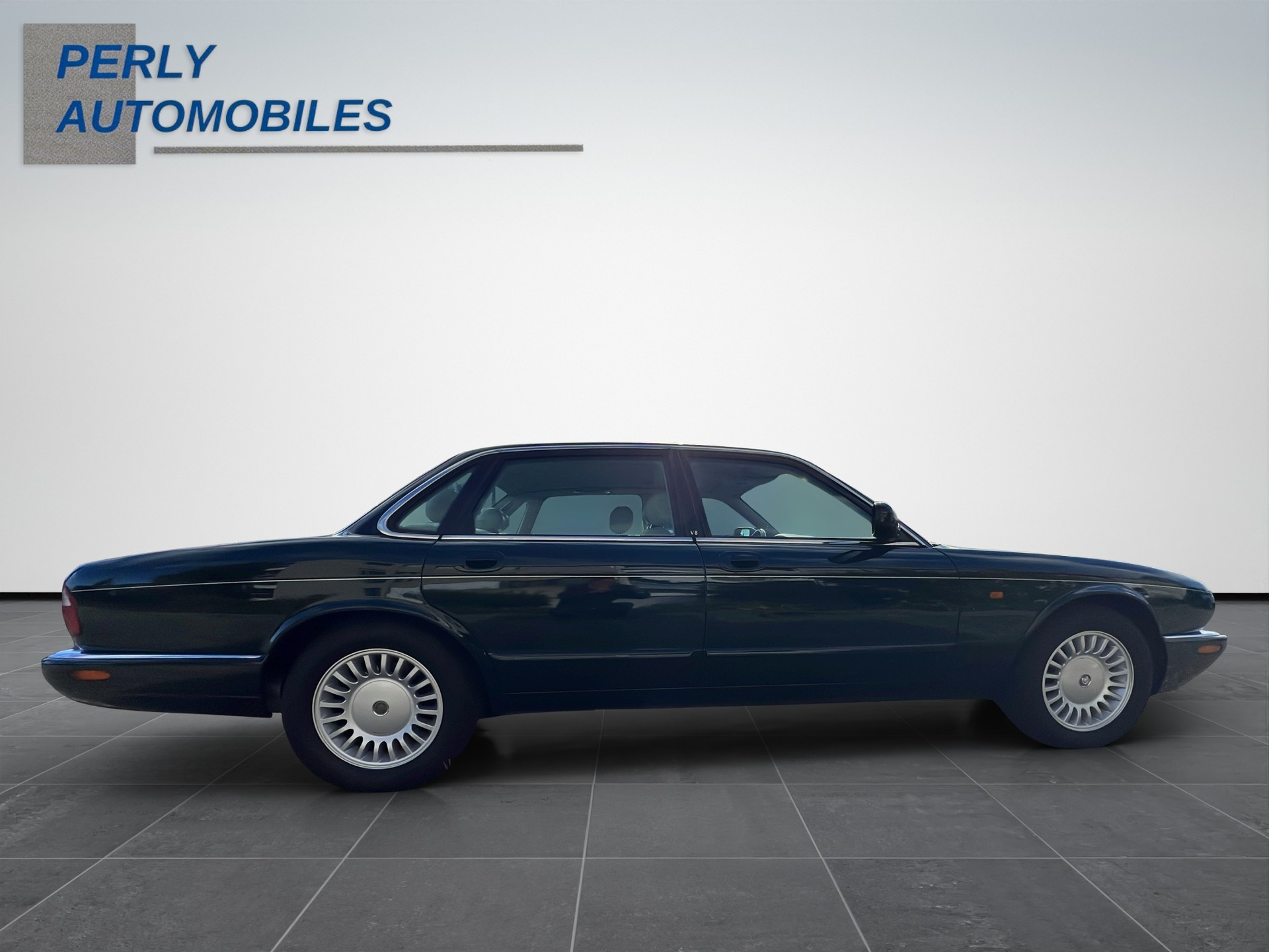 JAGUAR XJ 3.2 V8 Executive-image-6