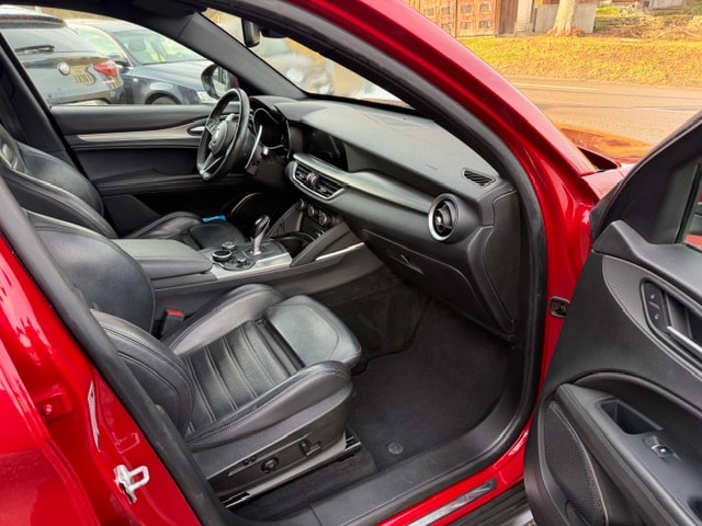 ALFA ROMEO Stelvio 2.2 JTDM Super Q4 Automatic-image-8