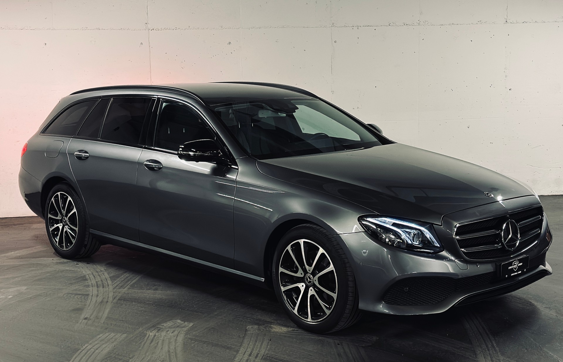 MERCEDES-BENZ E 220 d Avantgarde 4Matic-image-1