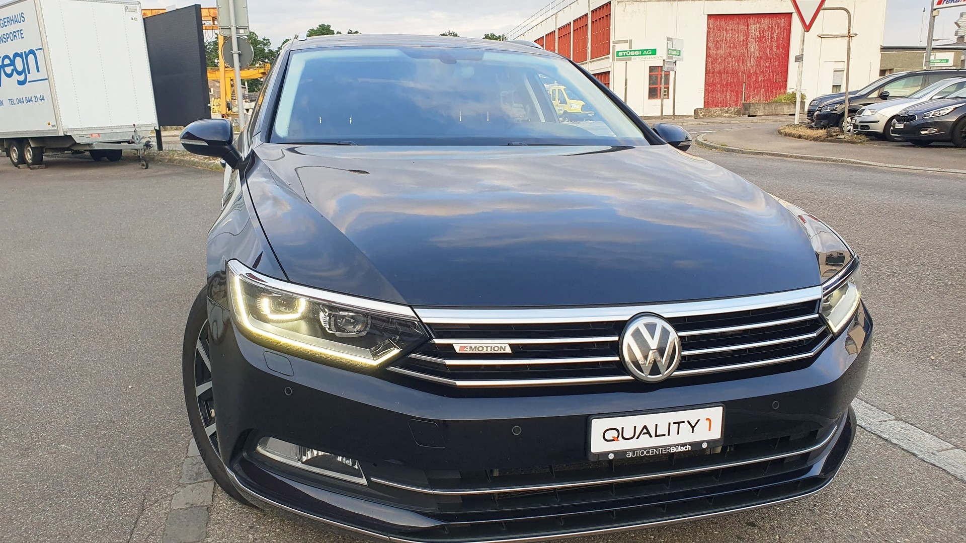 VW Passat Variant 2.0 TDI BMT Highline DSG 4Motion-image-3