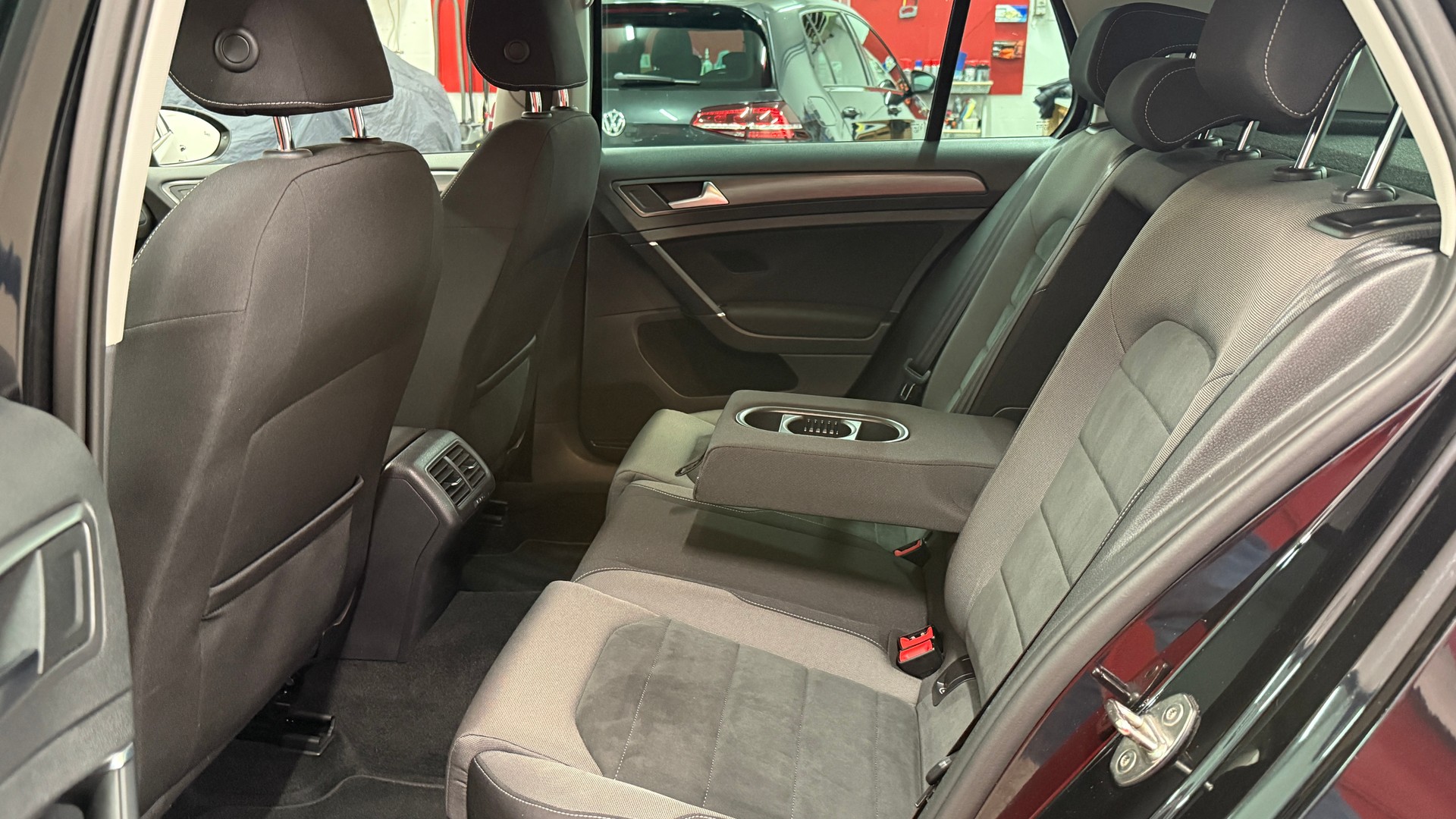 VW Golf 1.4 TSI Highline DSG, frisch ab MFK, Servicgepflegt, 8 fach berädert alle Asisstenten, Sitz&Lenkradheizung, Garantie u.v.m.-image-13