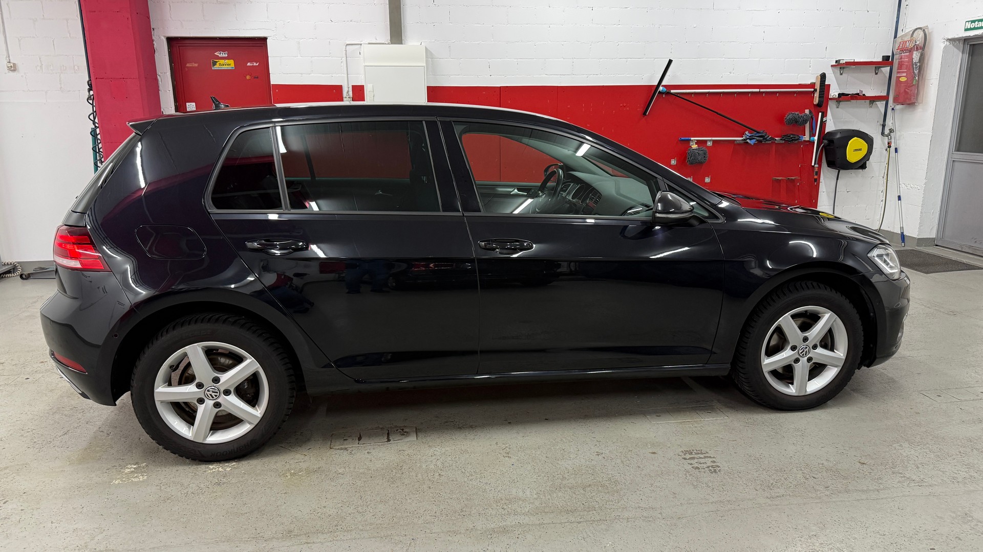 VW Golf 1.4 TSI Highline DSG, frisch ab MFK, Servicgepflegt, 8 fach berädert alle Asisstenten, Sitz&Lenkradheizung, Garantie u.v.m.-showroom-element-3
