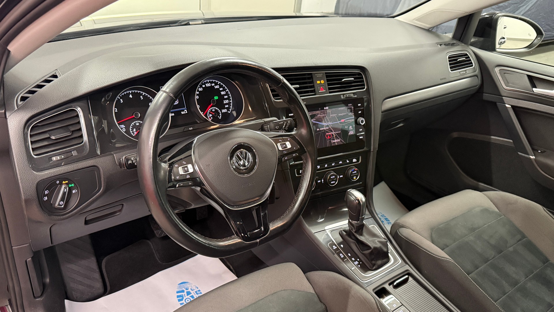 VW Golf 1.4 TSI Highline DSG, frisch ab MFK, Servicgepflegt, 8 fach berädert alle Asisstenten, Sitz&Lenkradheizung, Garantie u.v.m.-image-10