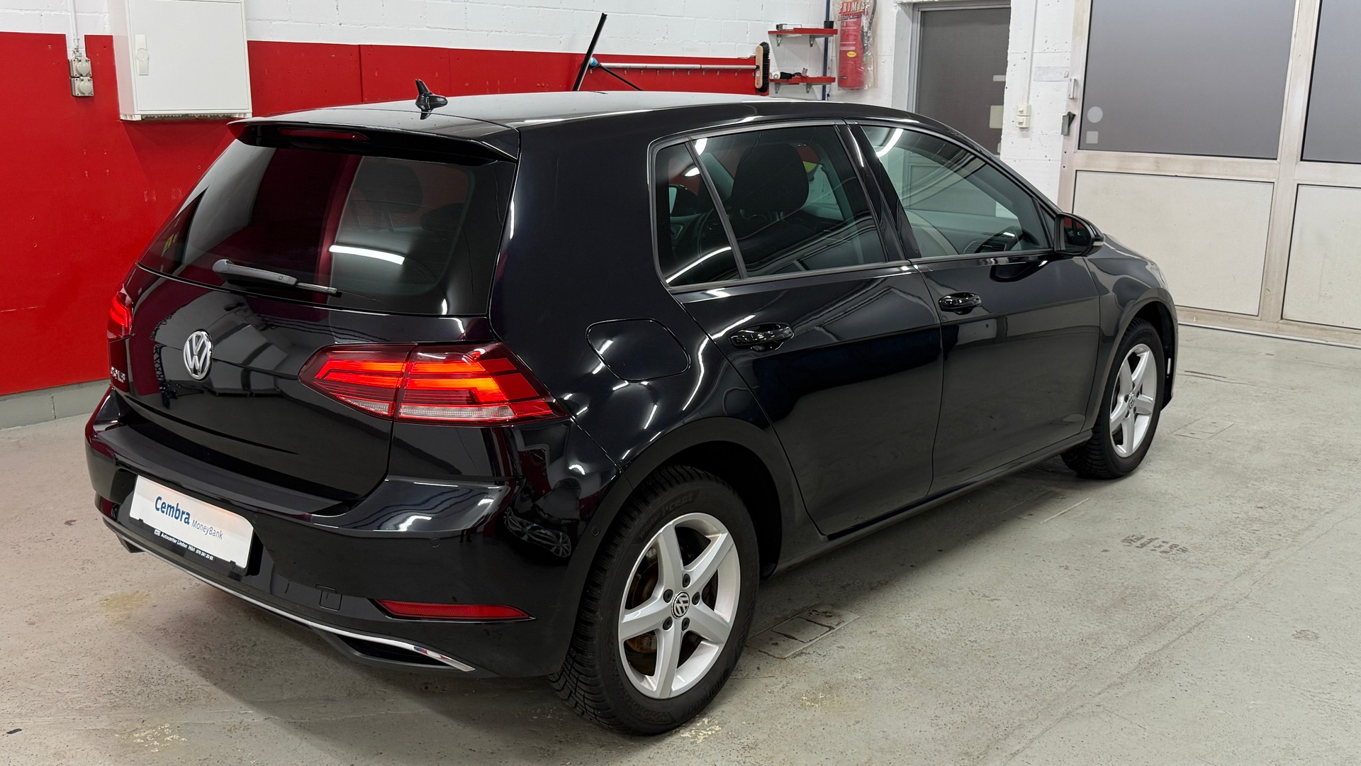 VW Golf 1.4 TSI Highline DSG, frisch ab MFK, Servicgepflegt, 8 fach berädert alle Asisstenten, Sitz&Lenkradheizung, Garantie u.v.m.-image-4