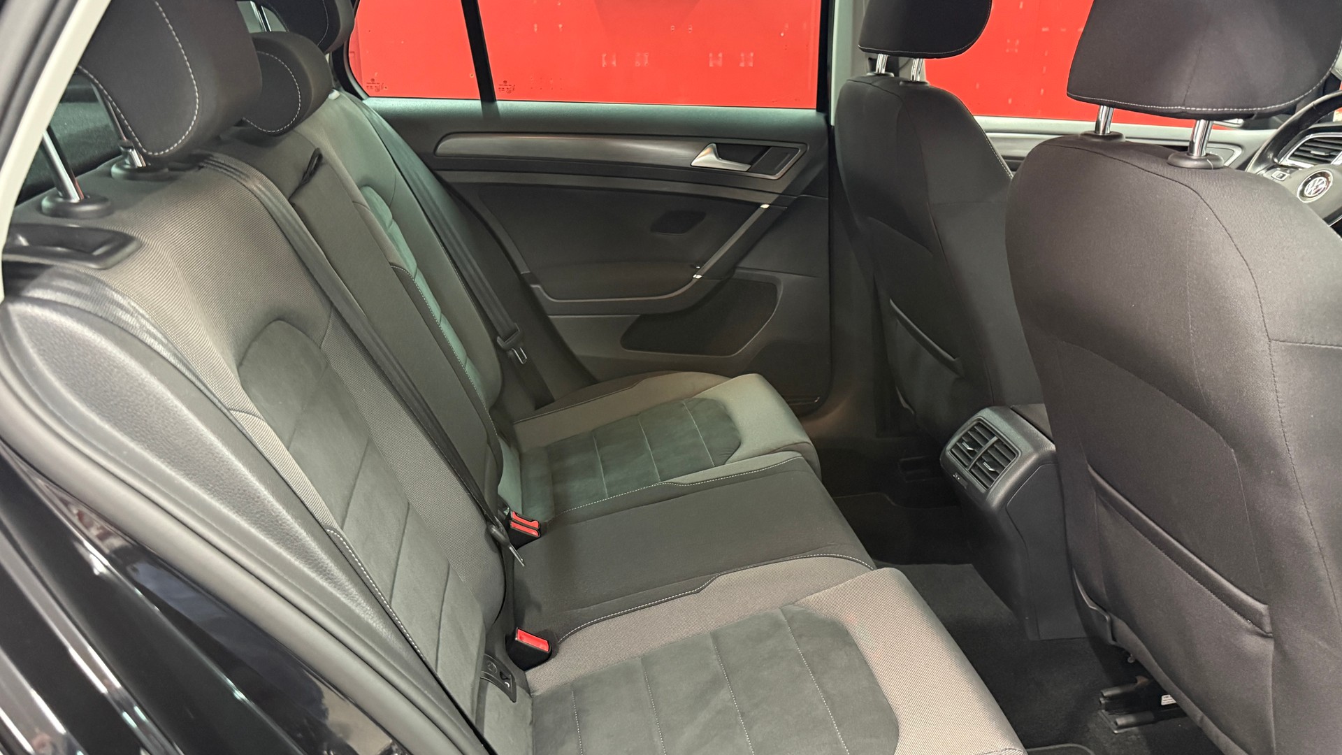 VW Golf 1.4 TSI Highline DSG, frisch ab MFK, Servicgepflegt, 8 fach berädert alle Asisstenten, Sitz&Lenkradheizung, Garantie u.v.m.-image-14