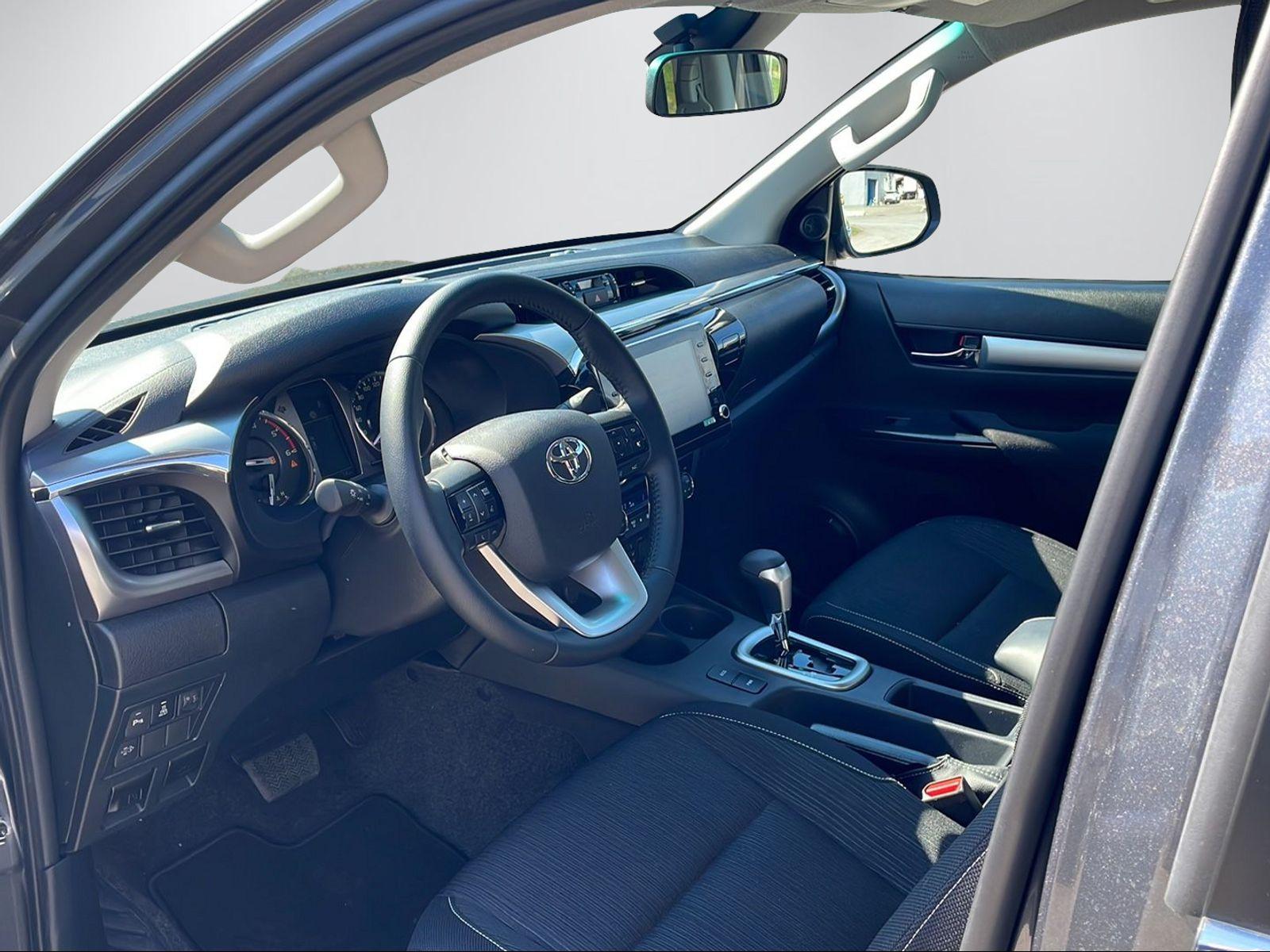 TOYOTA Hilux Double Cab.-Pick-up 2.4 D-4D 150 Style-image-6