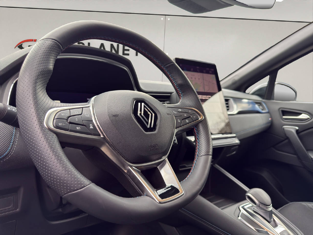 RENAULT Captur 1.3 TCe 160 esprit Alpine EDC-image-5