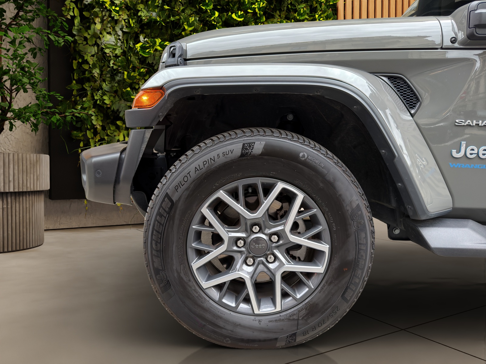 JEEP Wrangler 2.0 PHEV Unlimited Sahara DT Automatic-image-19