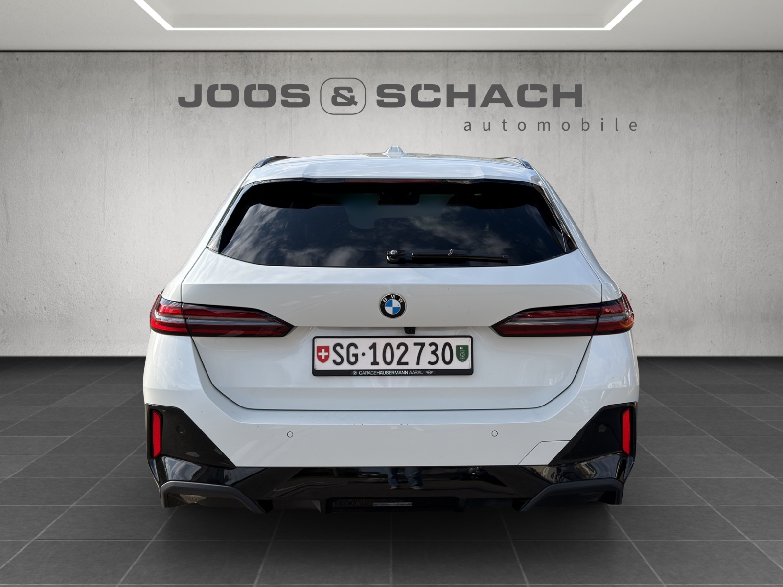 BMW 540d xDrive 48V Touring M Sport Pro Steptronic-image-5