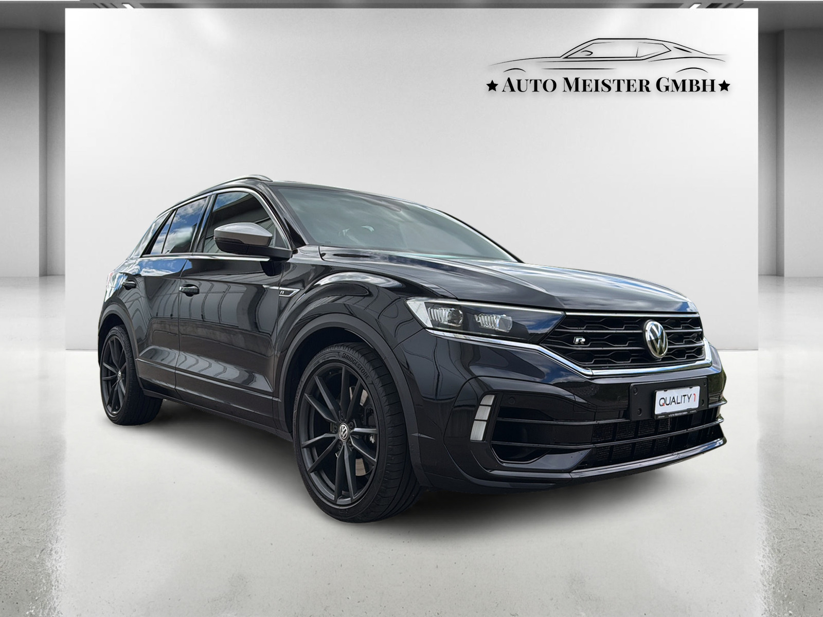 VW T-Roc 2.0 TSI R DSG 4Motion-image-4