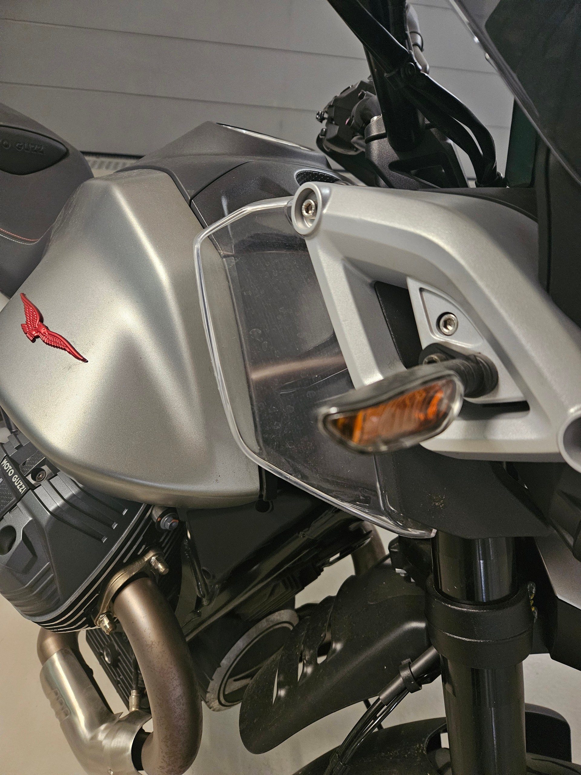MOTO GUZZI V85 TT Strada E5+-image-6