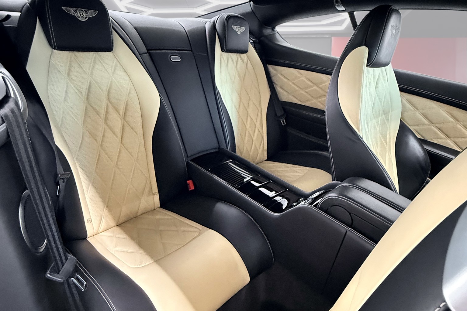 BENTLEY Continental GT 4.0 V8 S inkl. Garantie-image-11