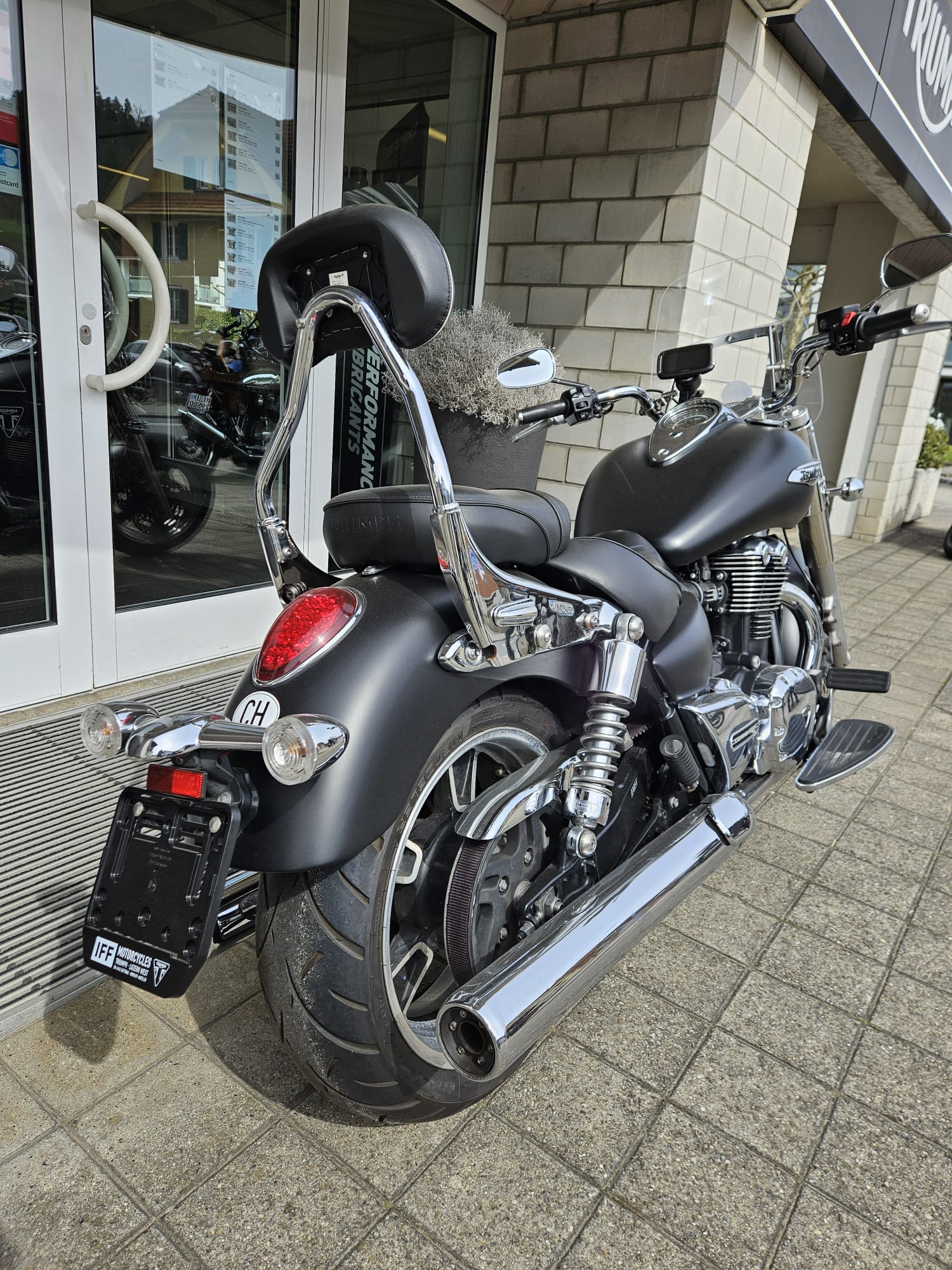 TRIUMPH Thunderbird Commander 1700 ABS-image-5