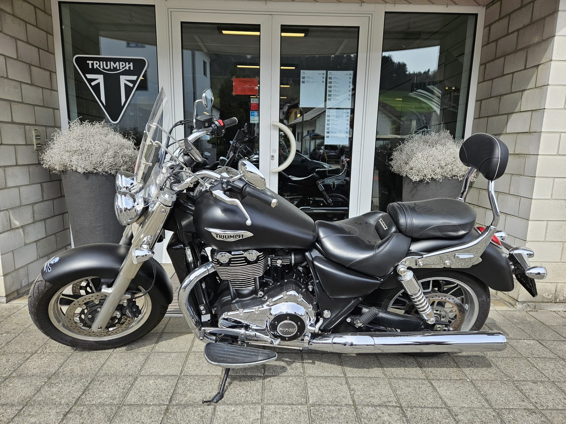 TRIUMPH Thunderbird Commander 1700 ABS-image-3