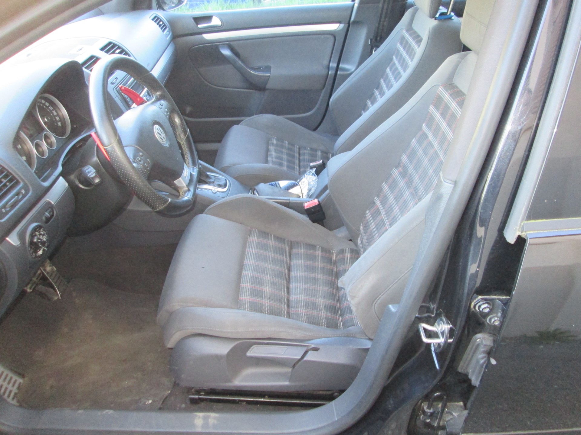 VW Golf 2.0 TFSI GTI-image-8