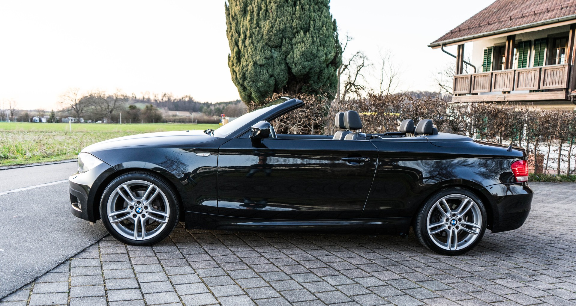 BMW 120d Cabrio M-PACK 6 Gang-image-8
