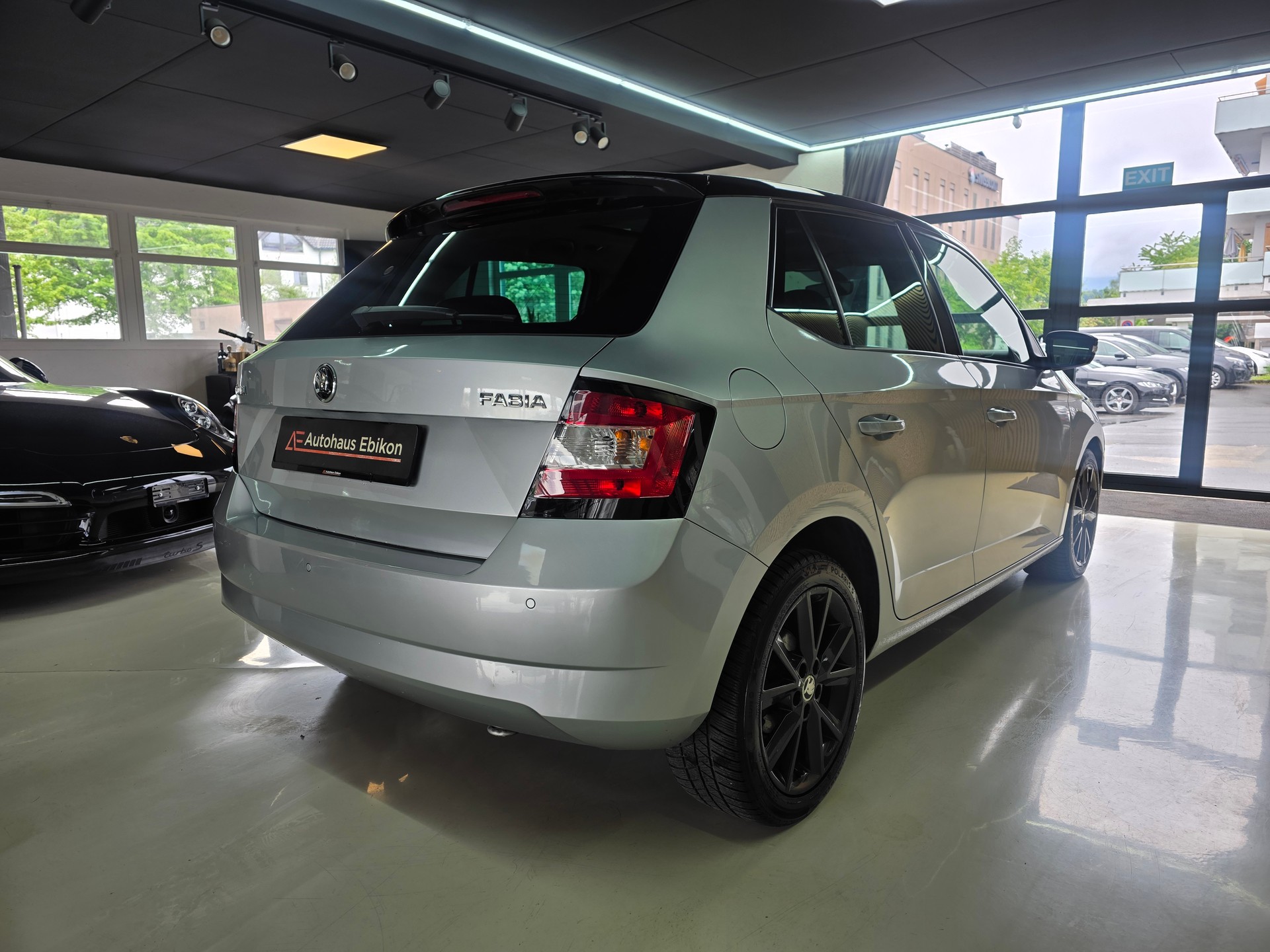 SKODA Fabia 1.2 TSI Swiss Edition DSG-image-6