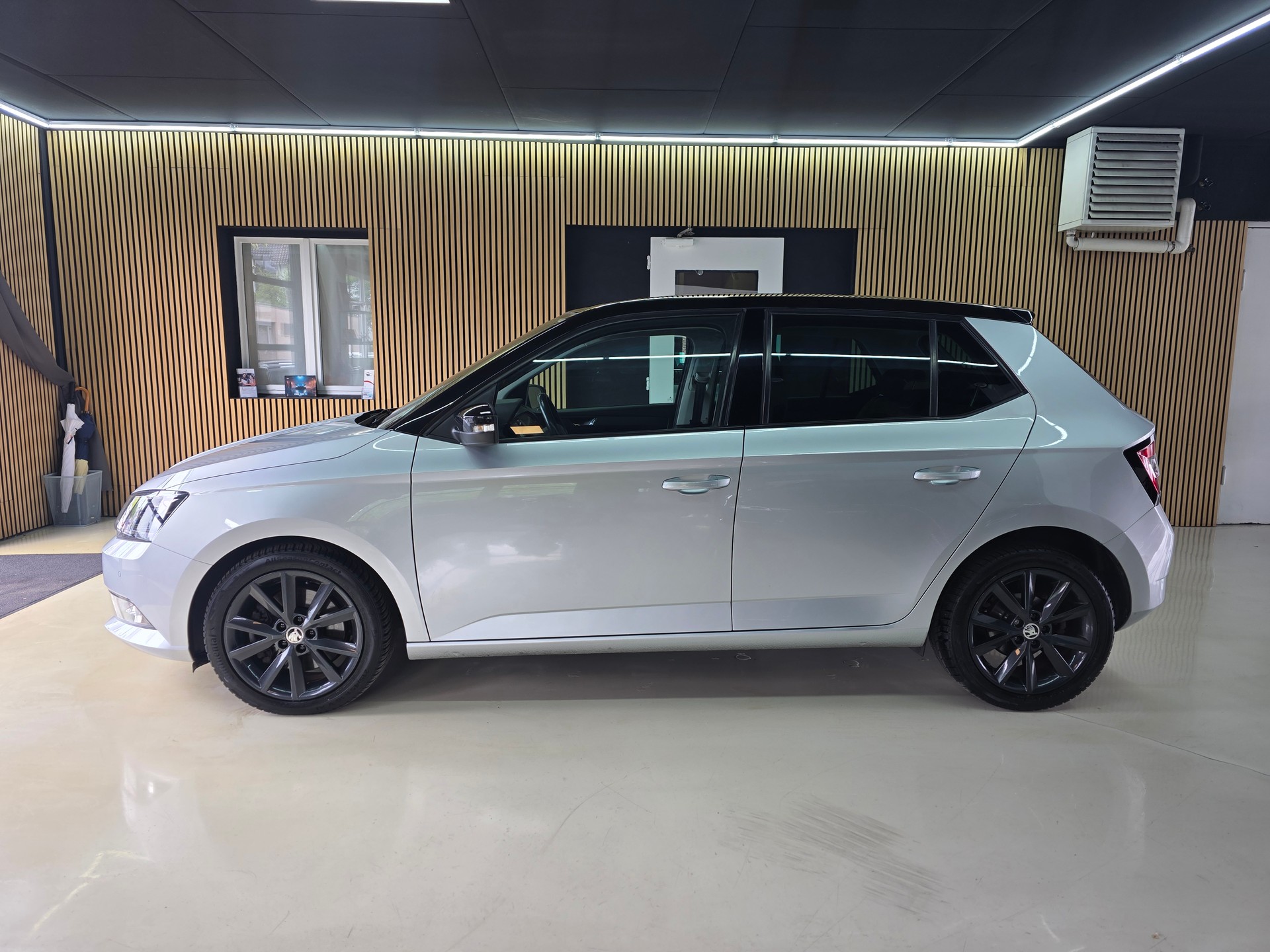 SKODA Fabia 1.2 TSI Swiss Edition DSG-showroom-element-3