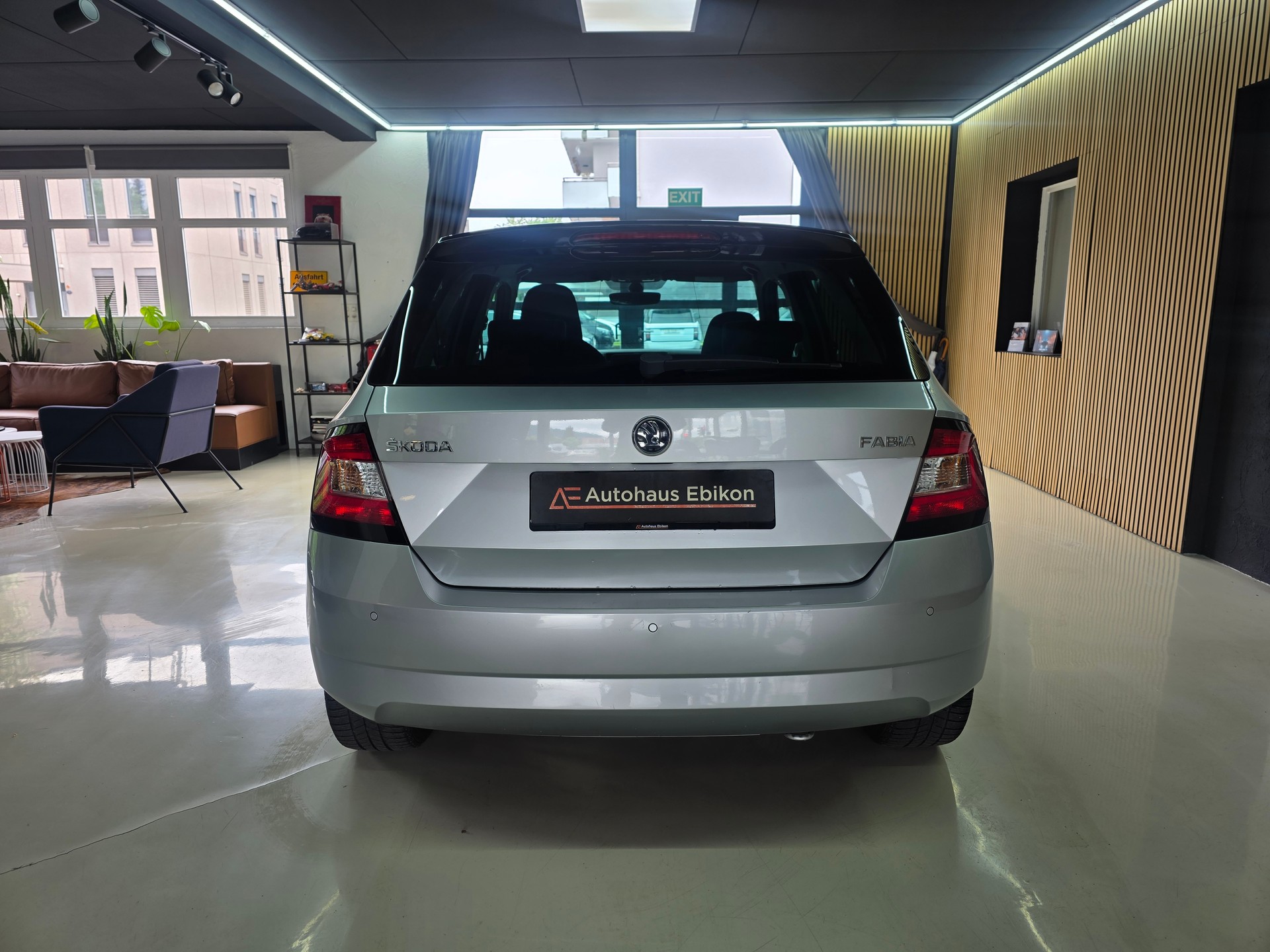SKODA Fabia 1.2 TSI Swiss Edition DSG-image-5