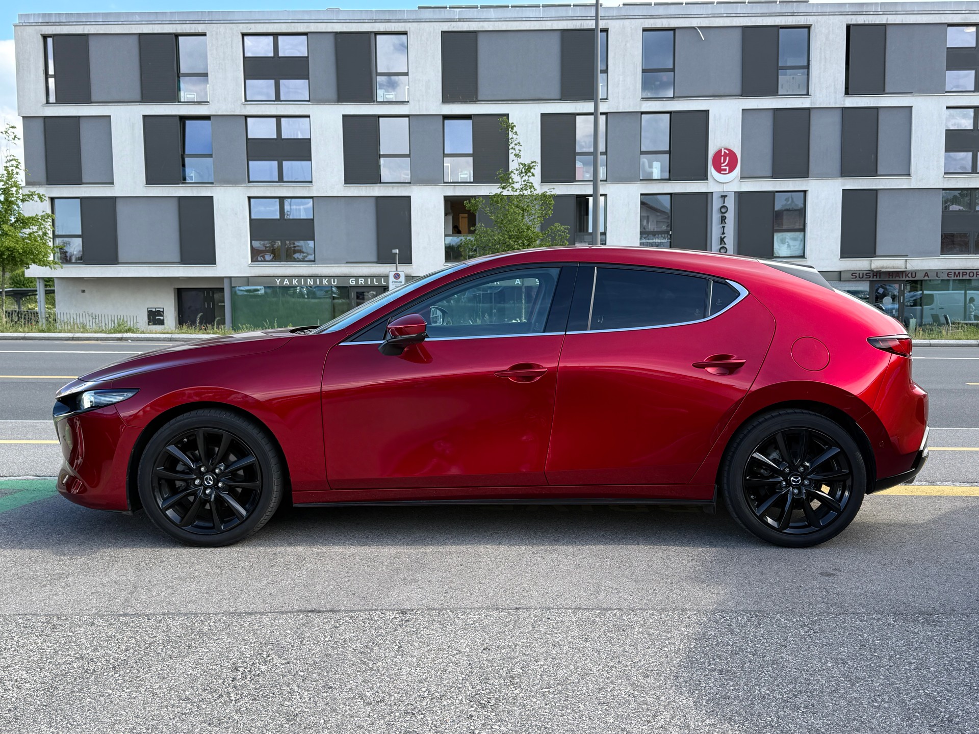 MAZDA 3 Hatchback SKYACTIV-X M Hybrid 186 CV Revolution Automatic - Véhicule CH 1ère main - NOUVELLE EXPERTISE - NEU MFK : 02.06.2026-image-8